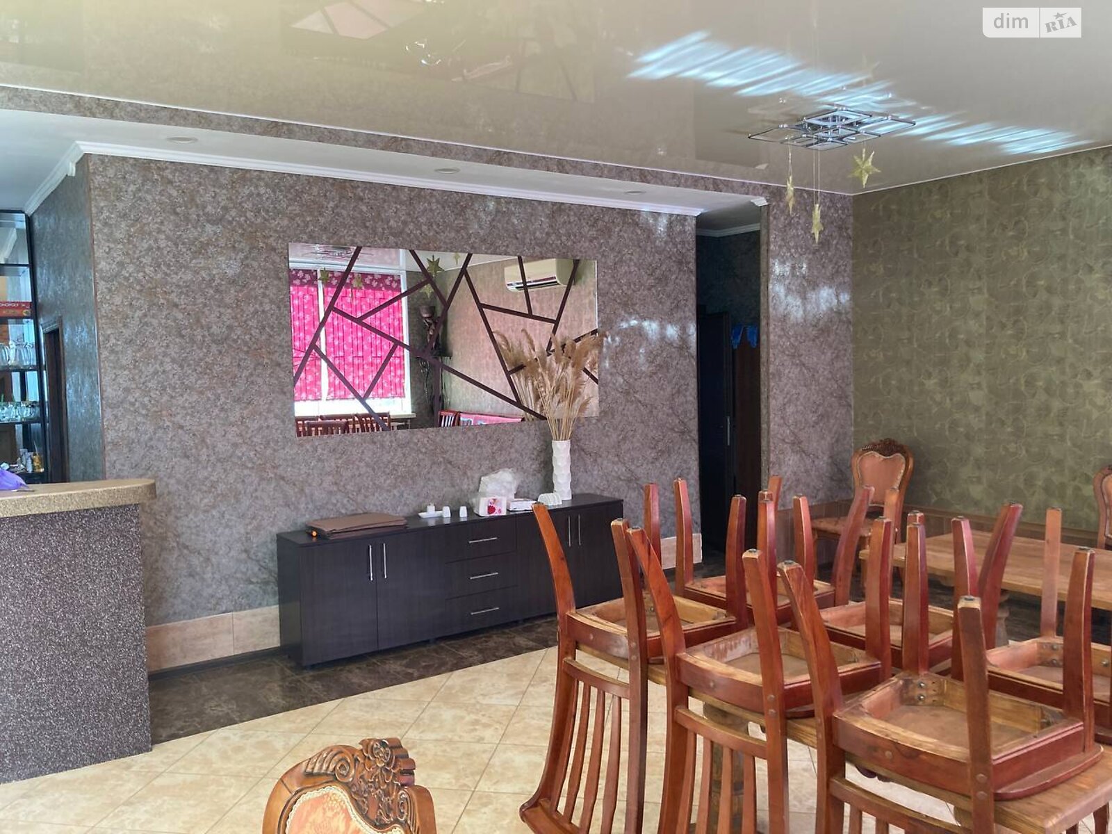 Обʼєкт нерухомості: ПЛОЩА - 230 м², ЦІНА - 322 000 $
, пл. Пам'яті — HUBTRUST, Вінниця