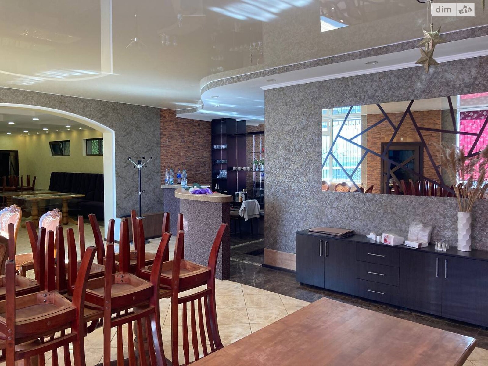 Обʼєкт нерухомості: ПЛОЩА - 230 м², ЦІНА - 322 000 $
, пл. Пам'яті — HUBTRUST, Вінниця