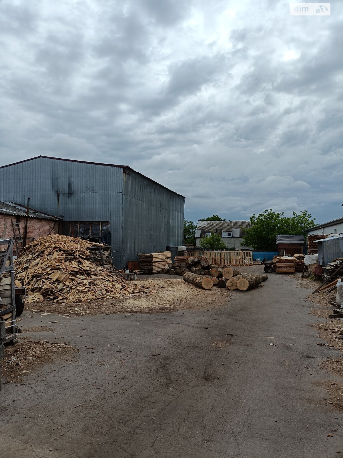 Обʼєкт нерухомості: ПЛОЩА - 550 м², ЦІНА - 450 000 $
, вул. Вишнева — HUBTRUST, Вінниця