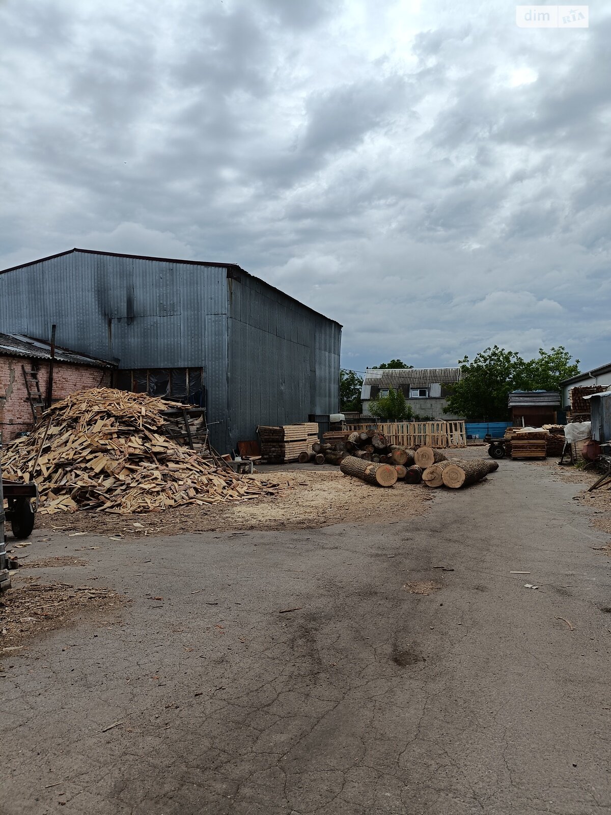 Обʼєкт нерухомості: ПЛОЩА - 550 м², ЦІНА - 450 000 $
, вул. Вишнева — HUBTRUST, Вінниця