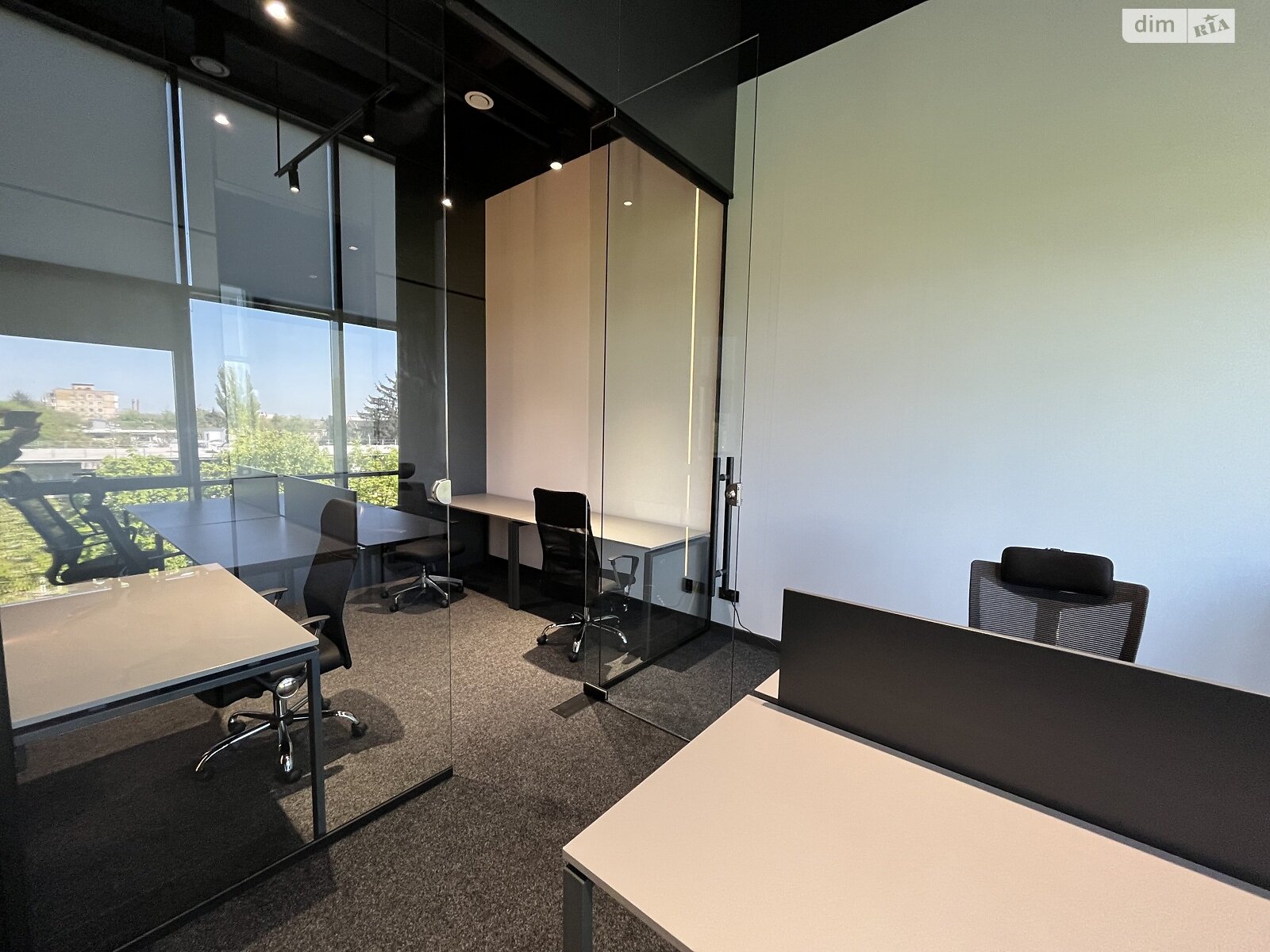 Обʼєкт нерухомості: ПЛОЩА - 250 м², ЦІНА - 450 $
, вул. 600-річчя — HUBTRUST, Вінниця