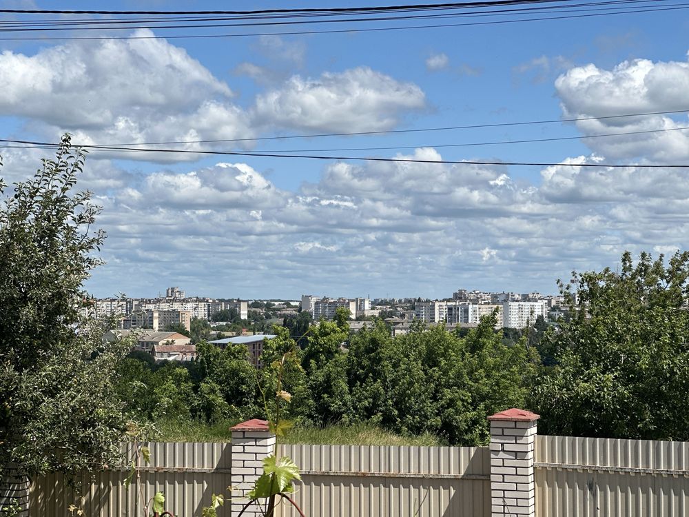 ПЛОЩА - 7 CОТ., ЦІНА - 260 000 $
