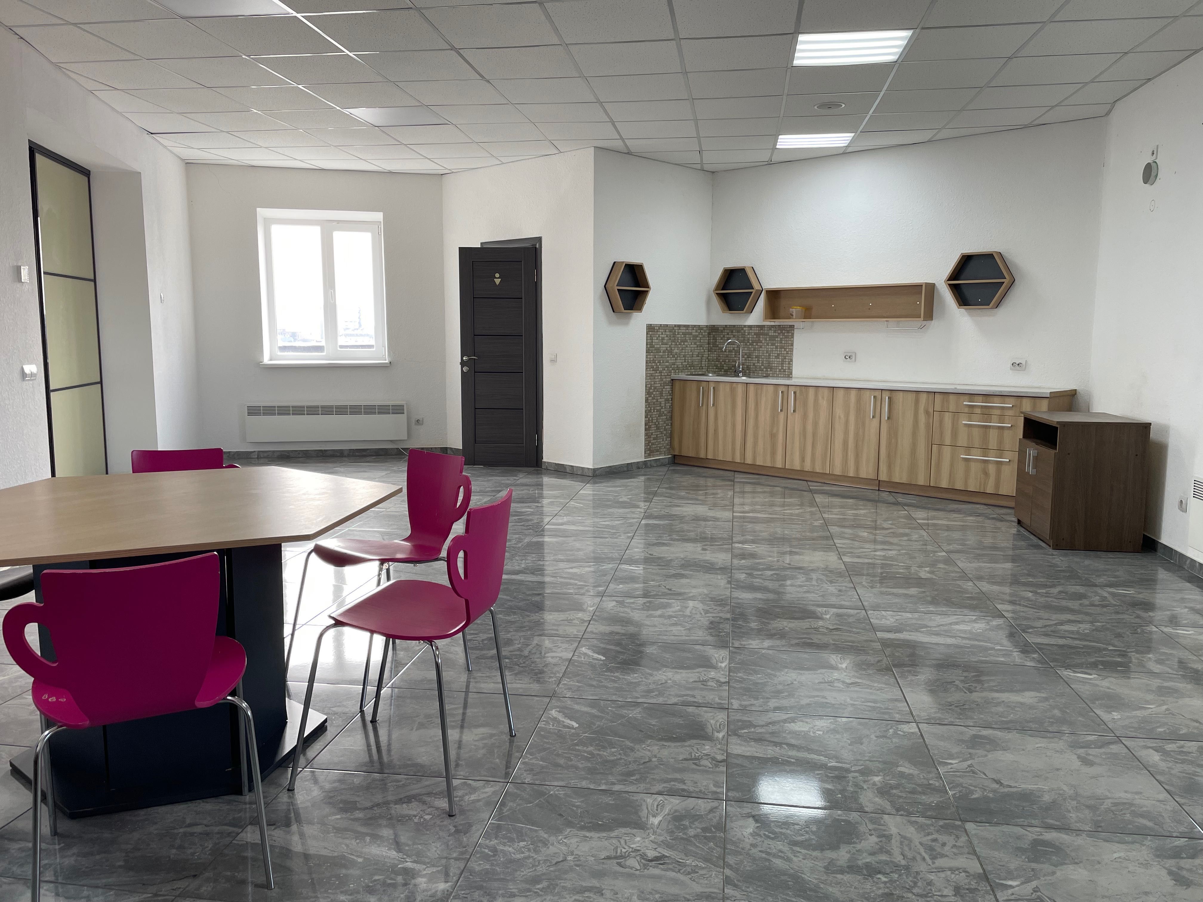 Обʼєкт нерухомості: ПЛОЩА - 208.6 м², ЦІНА - 1 439 $
 — HUBTRUST, Вінниця
