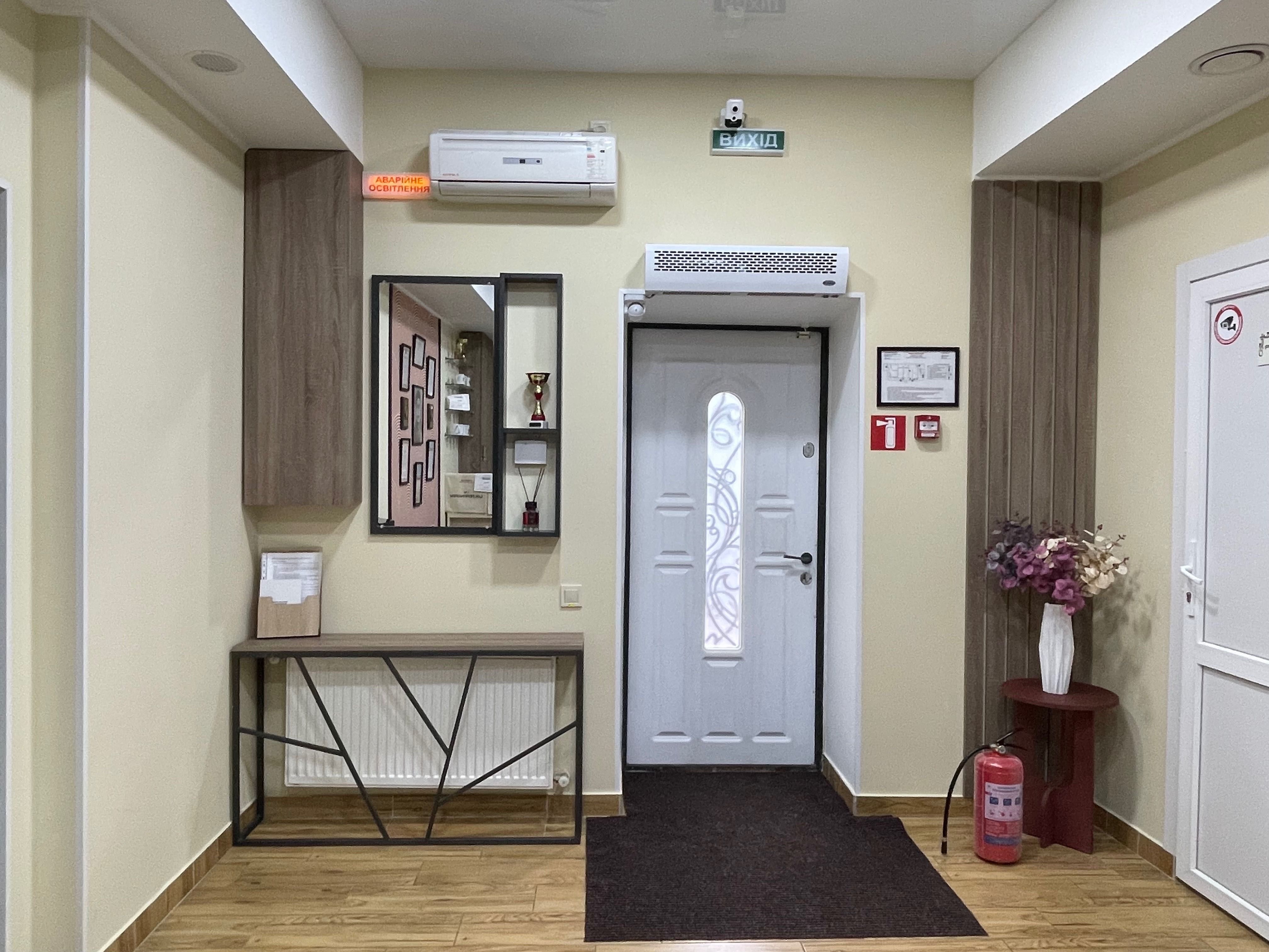 Обʼєкт нерухомості: ПЛОЩА - 250 м², ЦІНА - 2 398 $
 — HUBTRUST, Вінниця