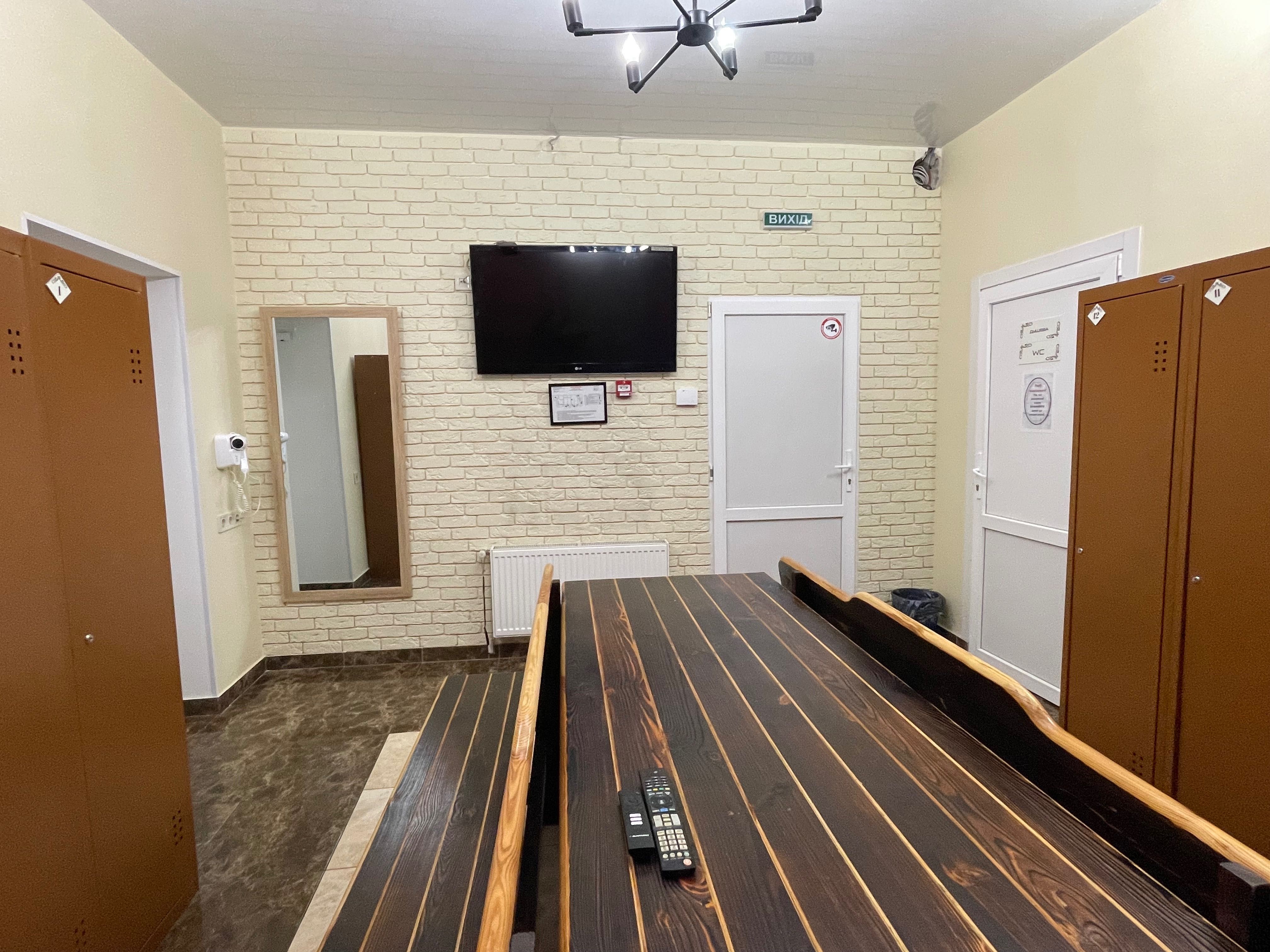 Обʼєкт нерухомості: ПЛОЩА - 250 м², ЦІНА - 2 398 $
 — HUBTRUST, Вінниця