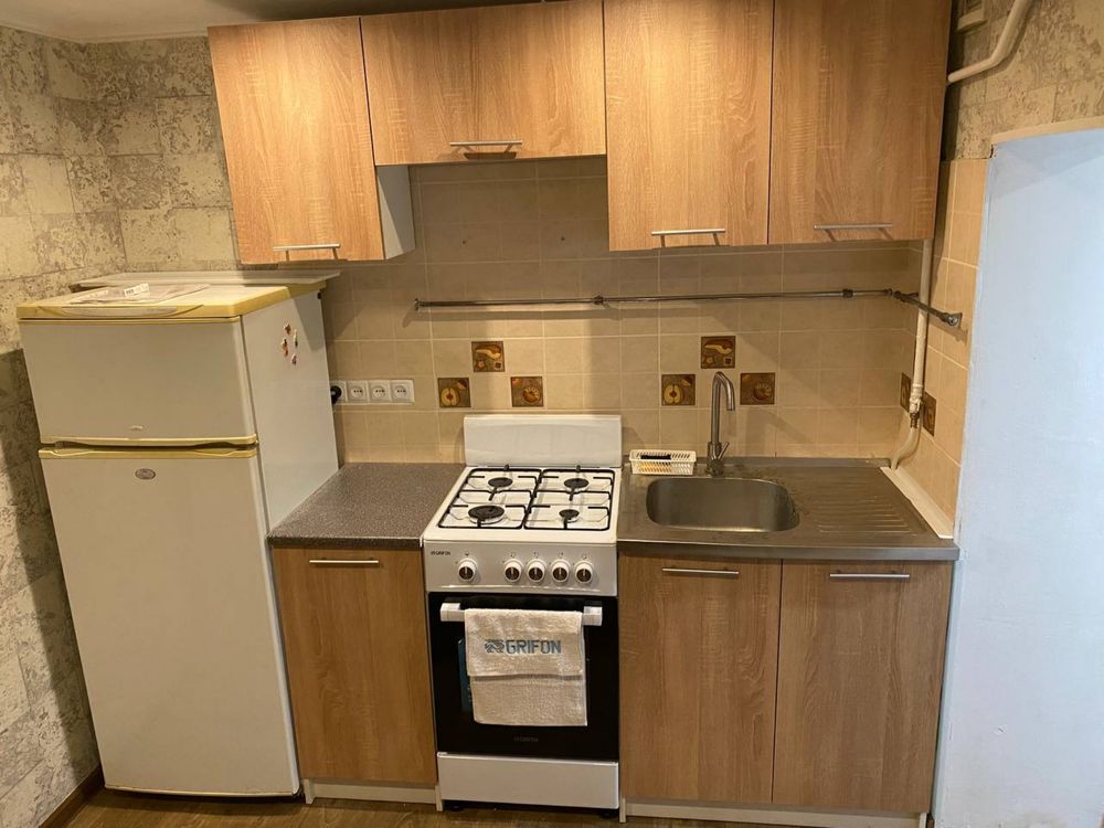 1 КІМ.  ЧАСТИНА БУДИНКУ ПЛОЩА – 40 м², ЦІНА – 25 000$, РАЙОН: Старе місто