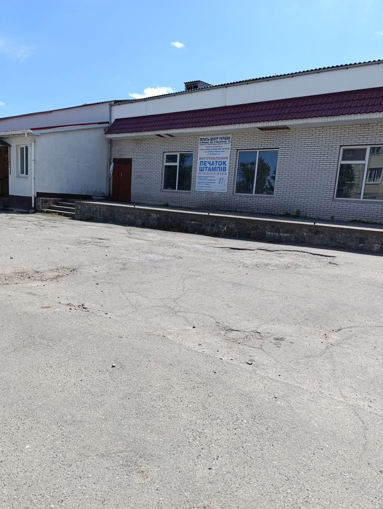 ПЛОЩА - 275 м², ЦІНА - 190 000 $
