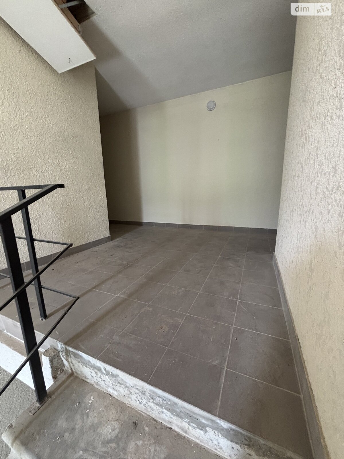 Обʼєкт нерухомості: 1 КІМ. КВАРТИРА, ПЛОЩА - 40.3 м², ЦІНА - 38 000 $
, вул. Джерельна — HUBTRUST, Вінниця