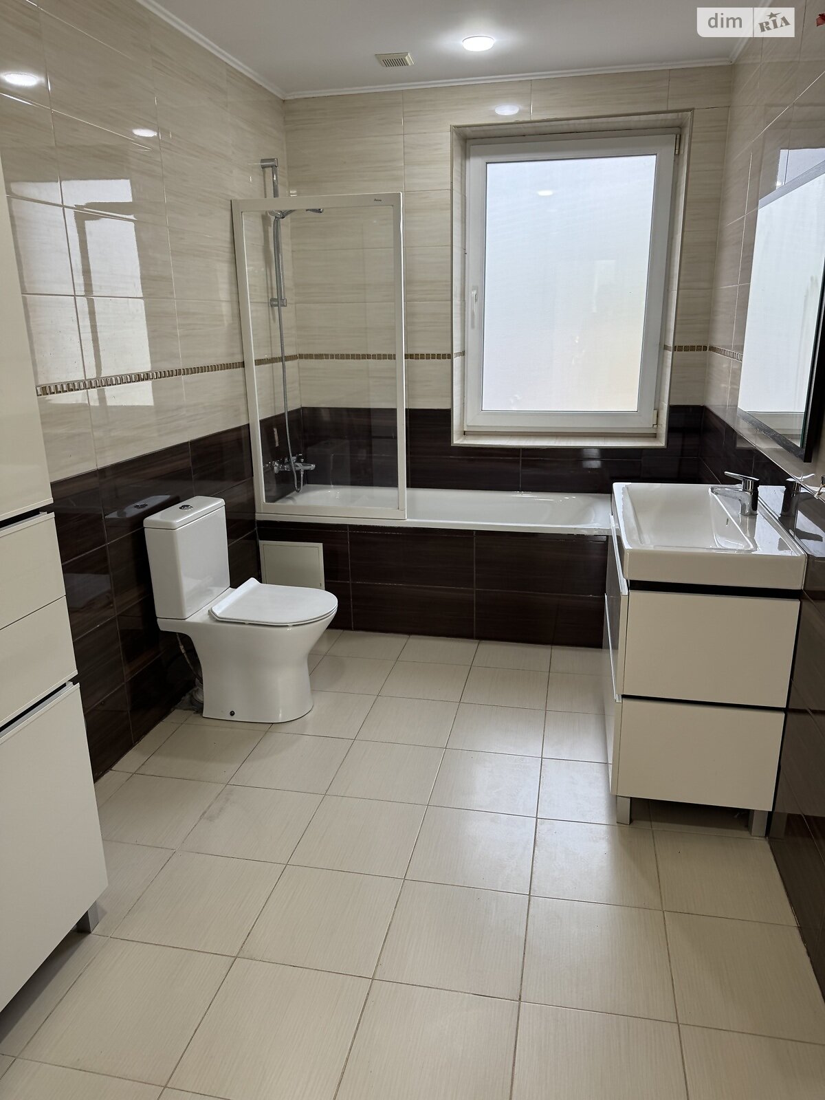 Обʼєкт нерухомості: 4 КІМ. БУДИНОК, ПЛОЩА - 181.6 м², ЦІНА - 185 000 $
 — HUBTRUST, Вінниця