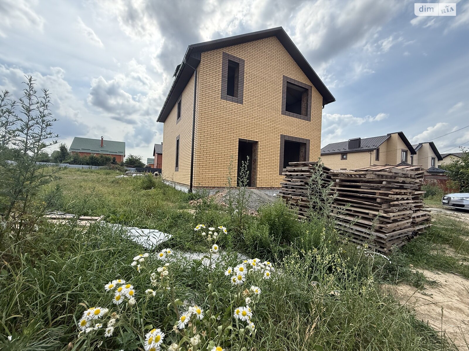 4 КІМ. БУДИНОК, ПЛОЩА - 110 м², ЦІНА - 80 000 $
