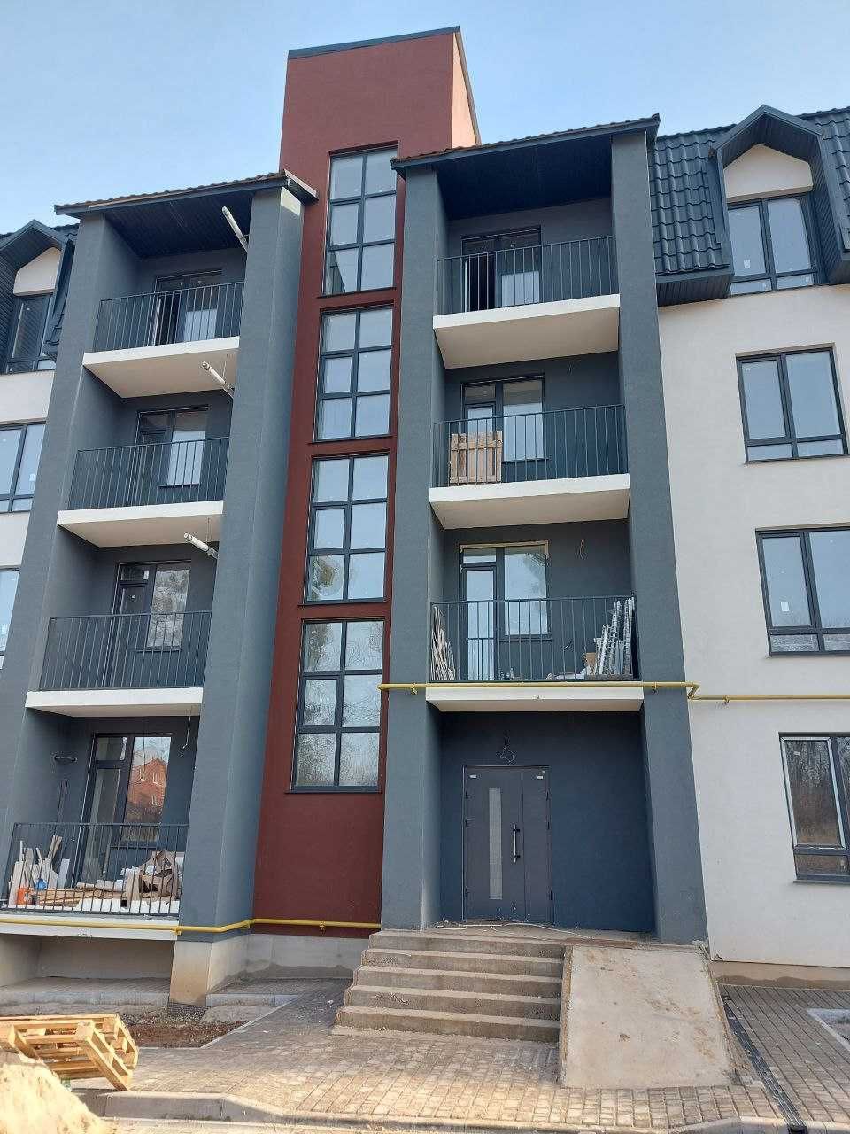 1 КІМ. КВАРТИРА, ПЛОЩА - 37.6 м², ЦІНА - 33 000 $
