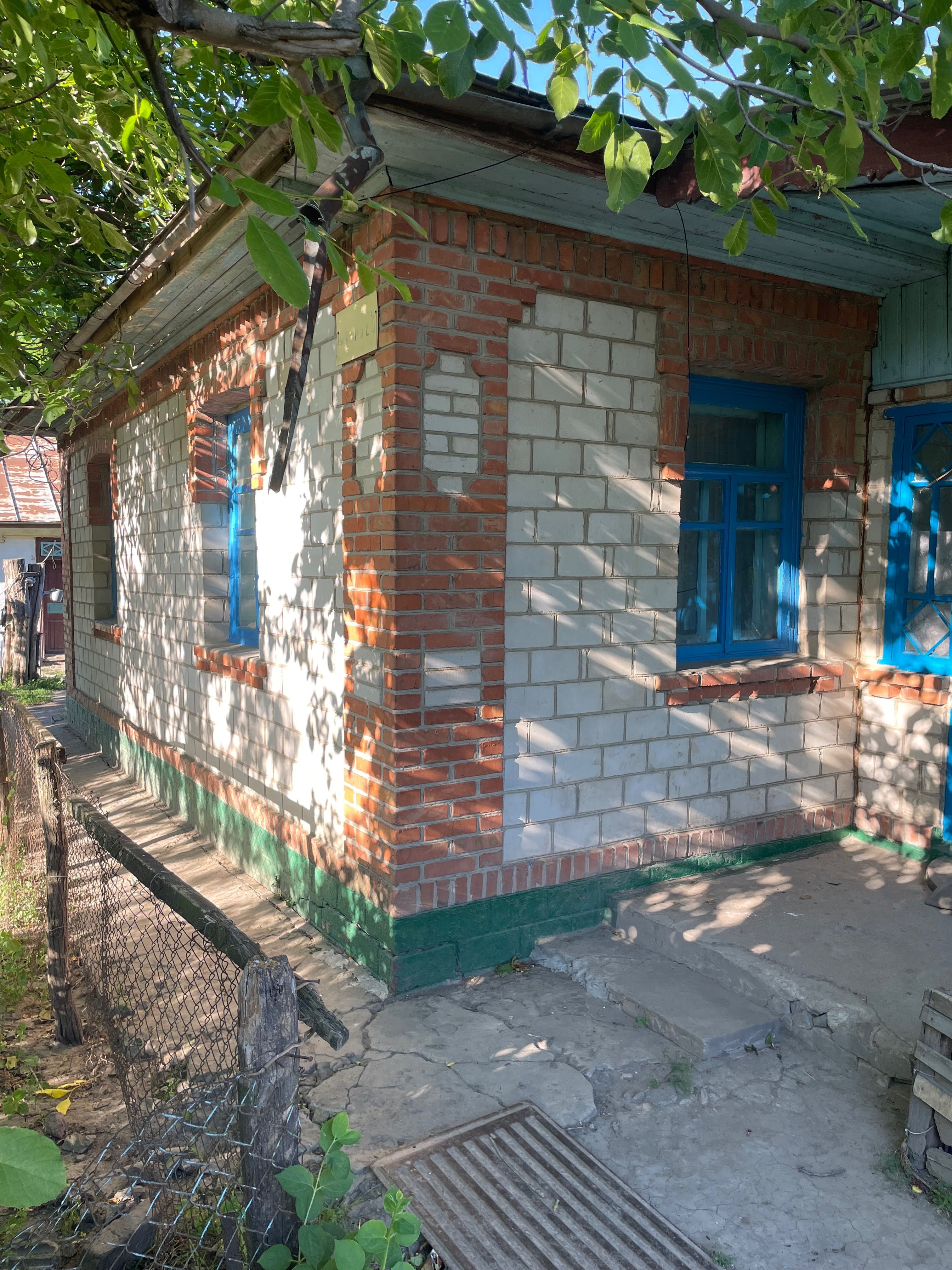 4 КІМ. БУДИНОК, ПЛОЩА - 100 м², ЦІНА - 7 647 $
