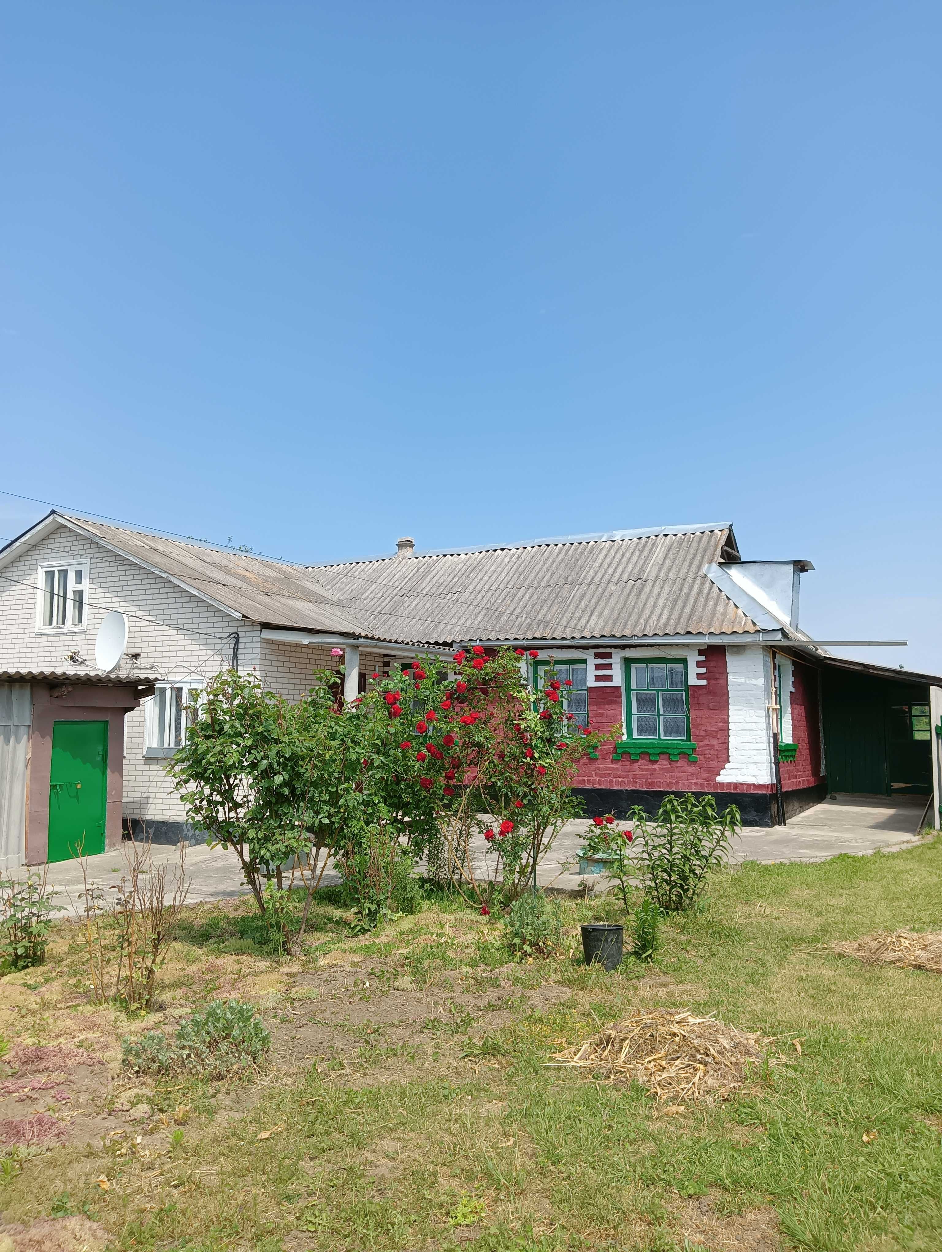 3 КІМ. БУДИНОК, ПЛОЩА - 94.1 м², ЦІНА - 30 000 $
