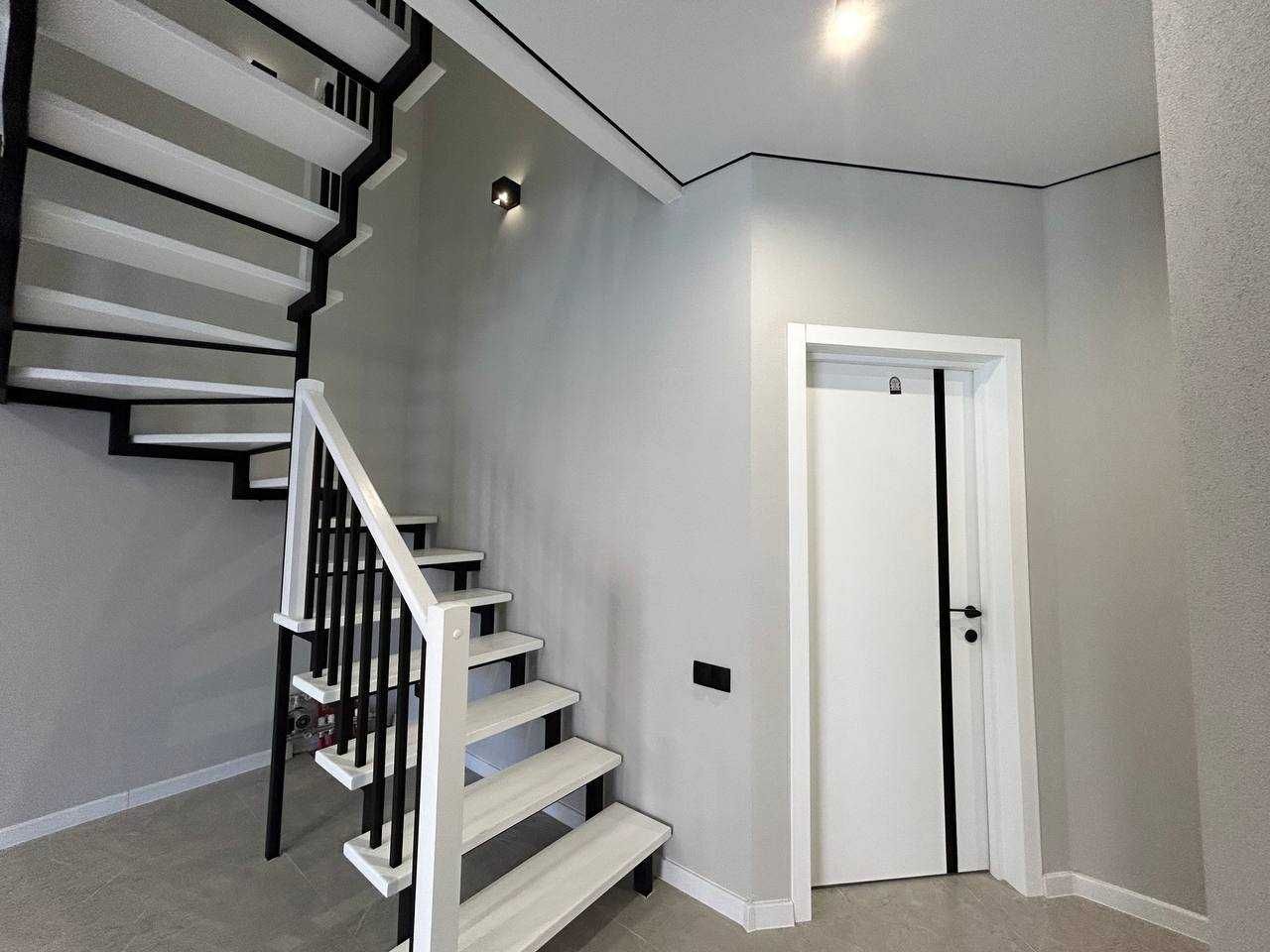 3 КІМ. ТАУНХАУС, ПЛОЩА - 105 м², ЦІНА - 99 900 $
