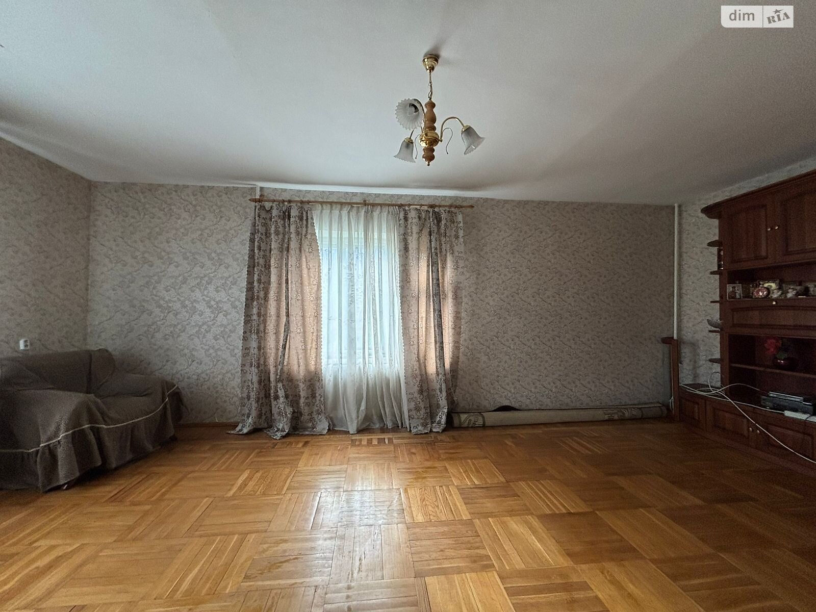 Обʼєкт нерухомості: 4 КІМ. БУДИНОК, ПЛОЩА - 340 м², ЦІНА - 80 000 $
, вул. Соломії Крушельницької(Некрасова) — HUBTRUST, Вінниця