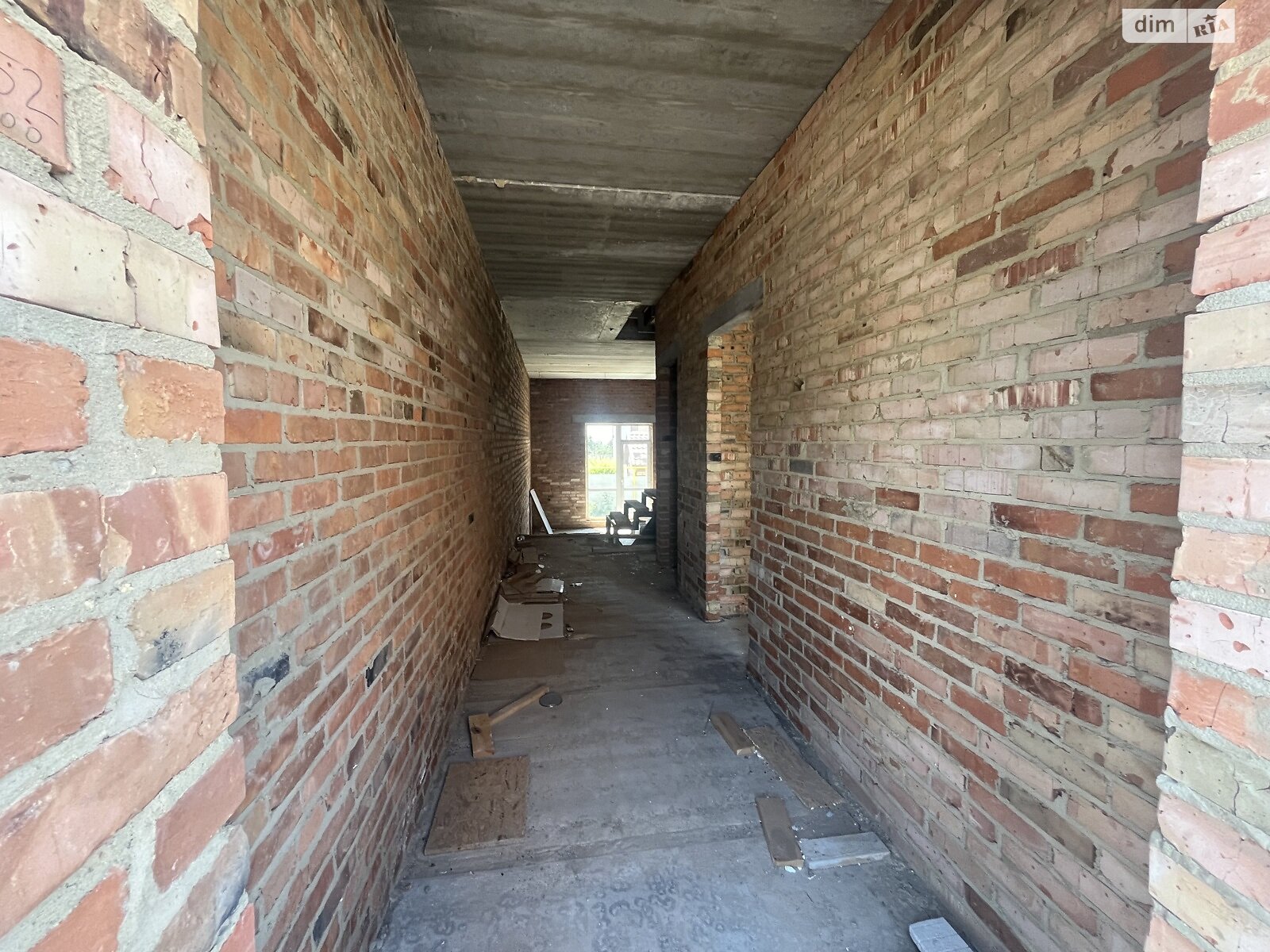 Обʼєкт нерухомості: 3 КІМ. ТАУНХАУС, ПЛОЩА - 130 м², ЦІНА - 73 000 $
, вул. Мирна — HUBTRUST, Вінниця