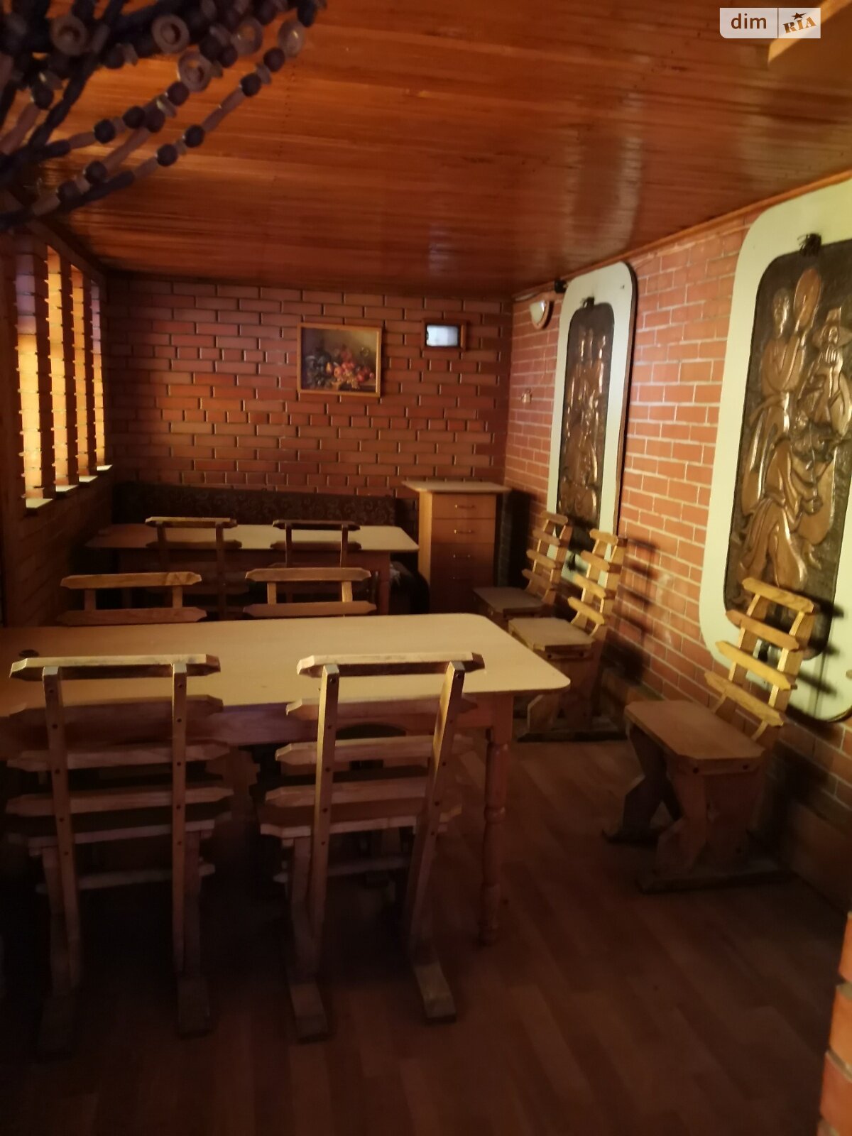 Обʼєкт нерухомості: ПЛОЩА - 220 м², ЦІНА - 60 000 $
, вул. Спартака — HUBTRUST, Вінниця