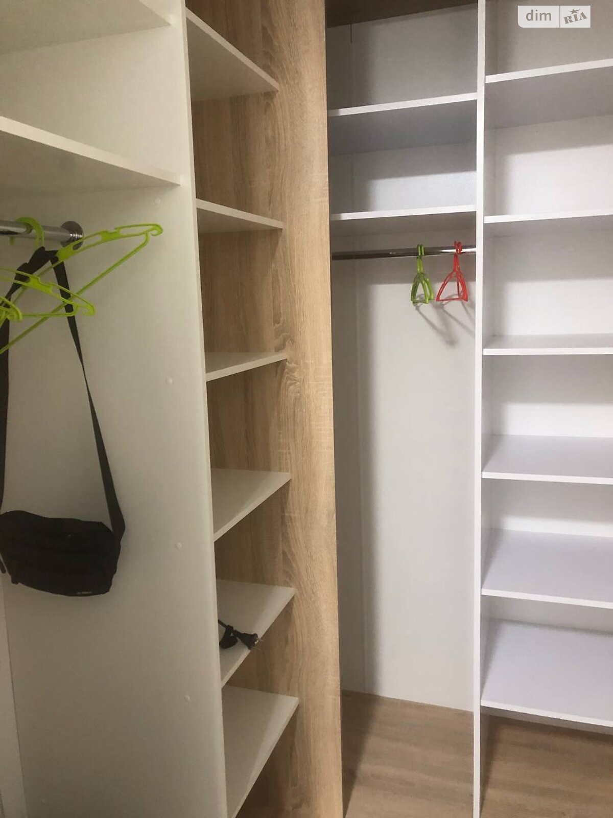 1 КІМ. КВАРТИРА, ПЛОЩА - 45.9 м², ЦІНА - 14 500 $
, вул. Костянтина Василенка