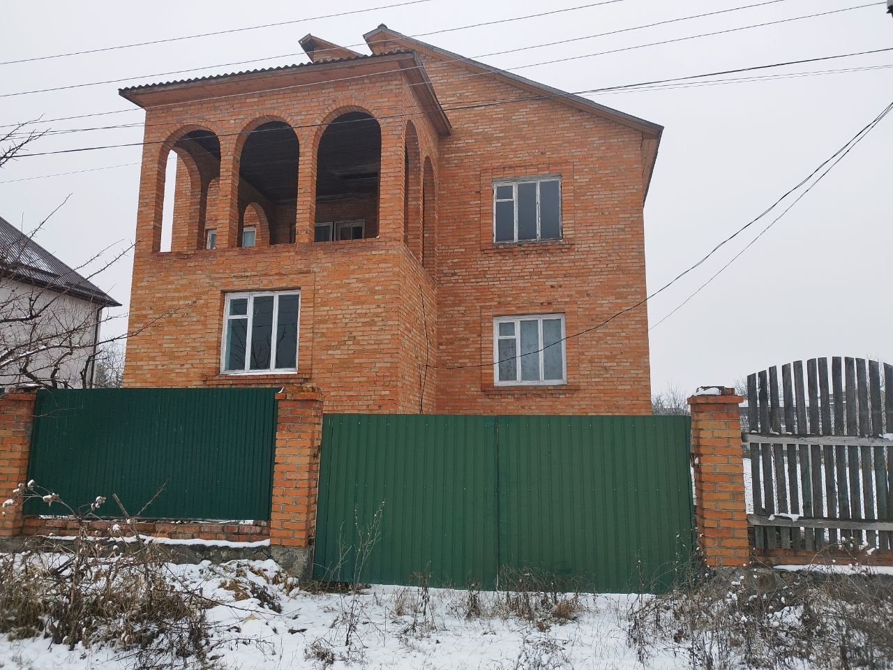 6 КІМ. БУДИНОК, ПЛОЩА - 220 м², ЦІНА - 34 000 $
