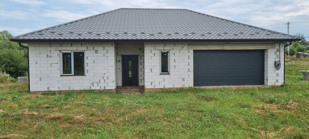 3 КІМ. БУДИНОК, ПЛОЩА - 160 м², ЦІНА - 90 000 $

