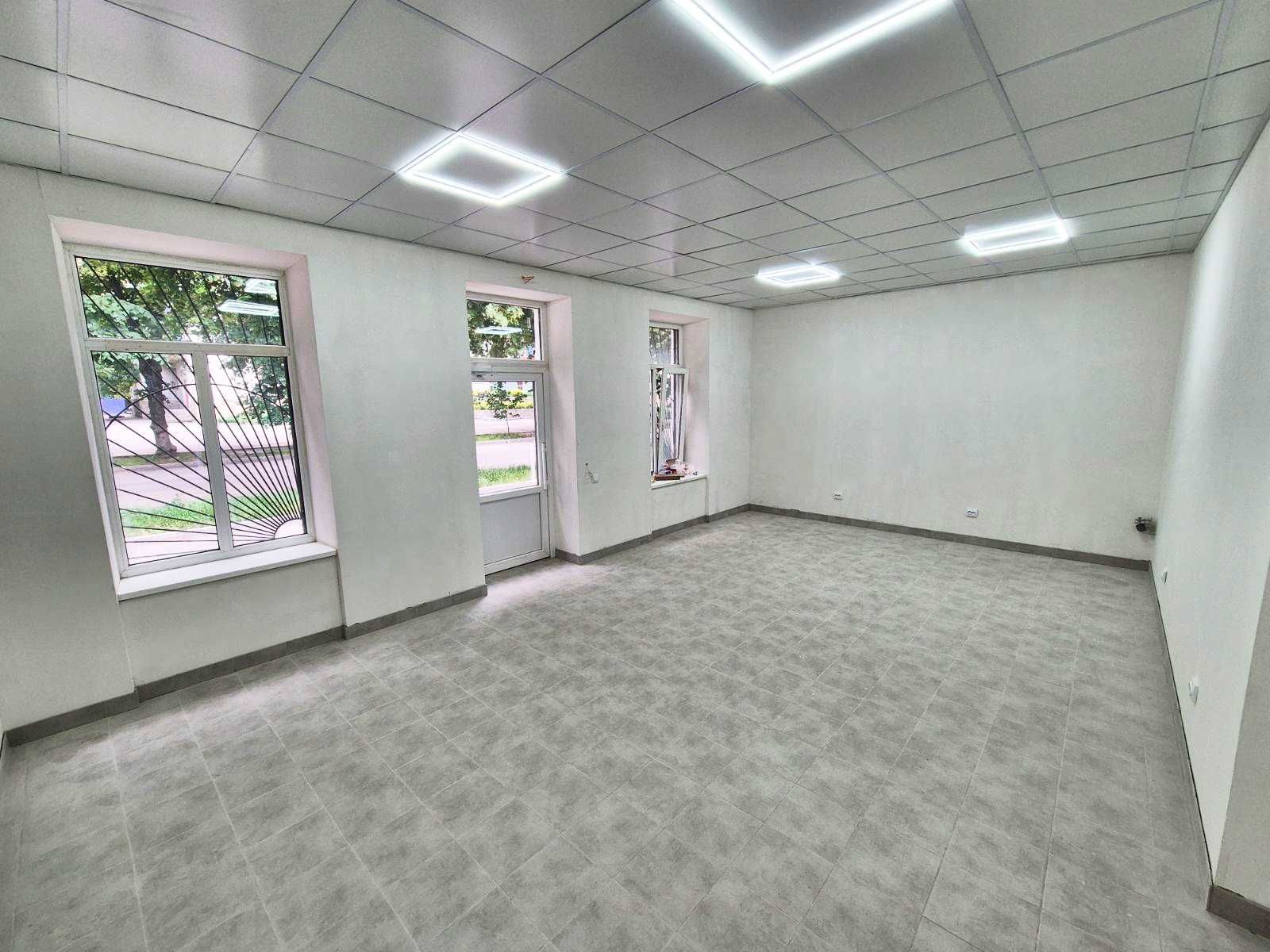 ПЛОЩА - 60 м², ЦІНА - 597 $
