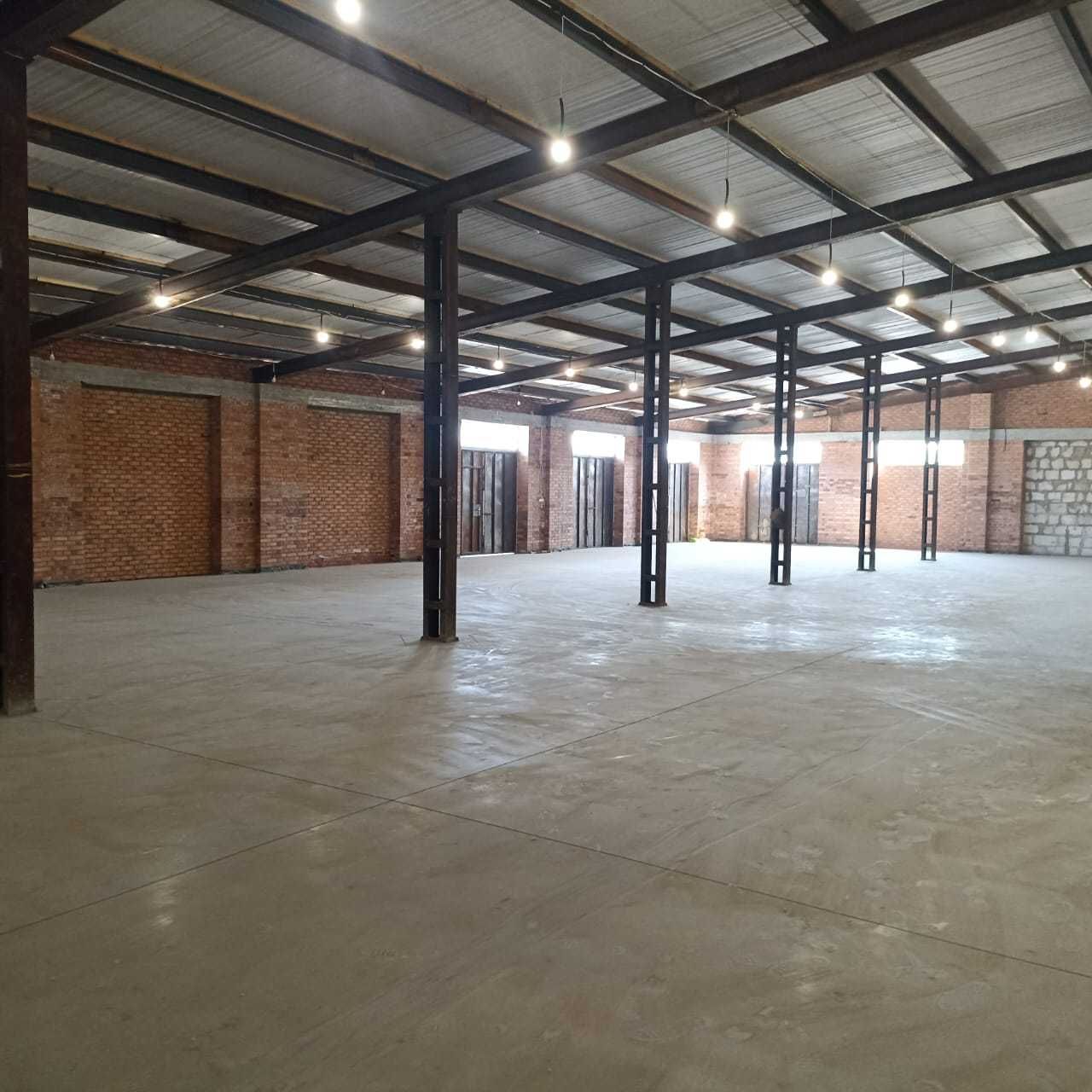 ПЛОЩА - 500 м², ЦІНА - 1 555 $
