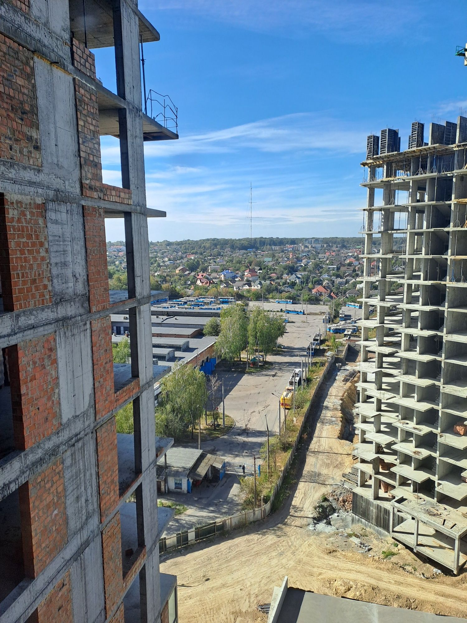 Обʼєкт нерухомості: 2 КІМ.  КВАРТИРА ПЛОЩА – 63 м², ЦІНА – 69 000$, РАЙОН: Центр — HUBTRUST, Вінниця