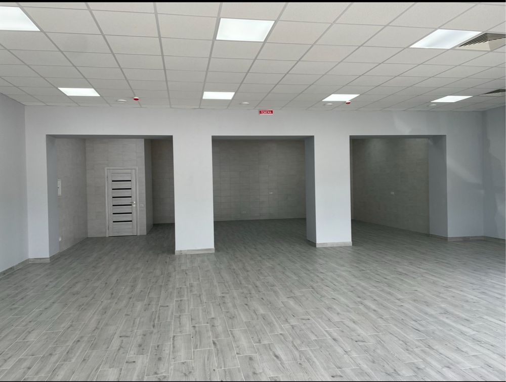 ПЛОЩА - 140 м², ЦІНА - 1 004 $
