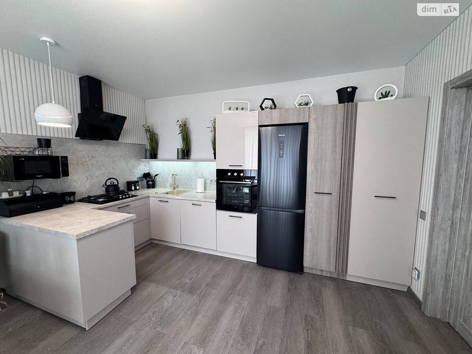 Обʼєкт нерухомості: 3 КІМ. КВАРТИРА, ПЛОЩА - 100 м², ЦІНА - 130 000 $
, пров. Затишний — HUBTRUST, Вінниця