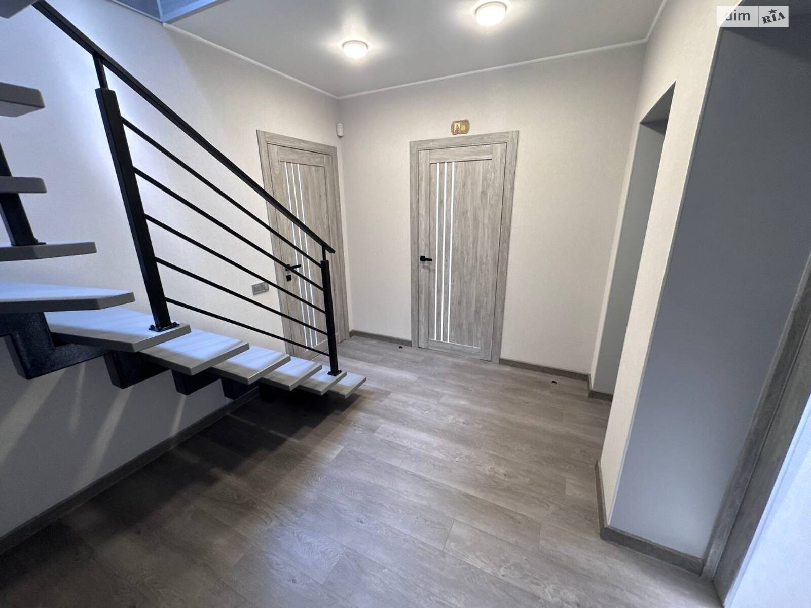 Обʼєкт нерухомості: 3 КІМ. КВАРТИРА, ПЛОЩА - 100 м², ЦІНА - 130 000 $
, пров. Затишний — HUBTRUST, Вінниця