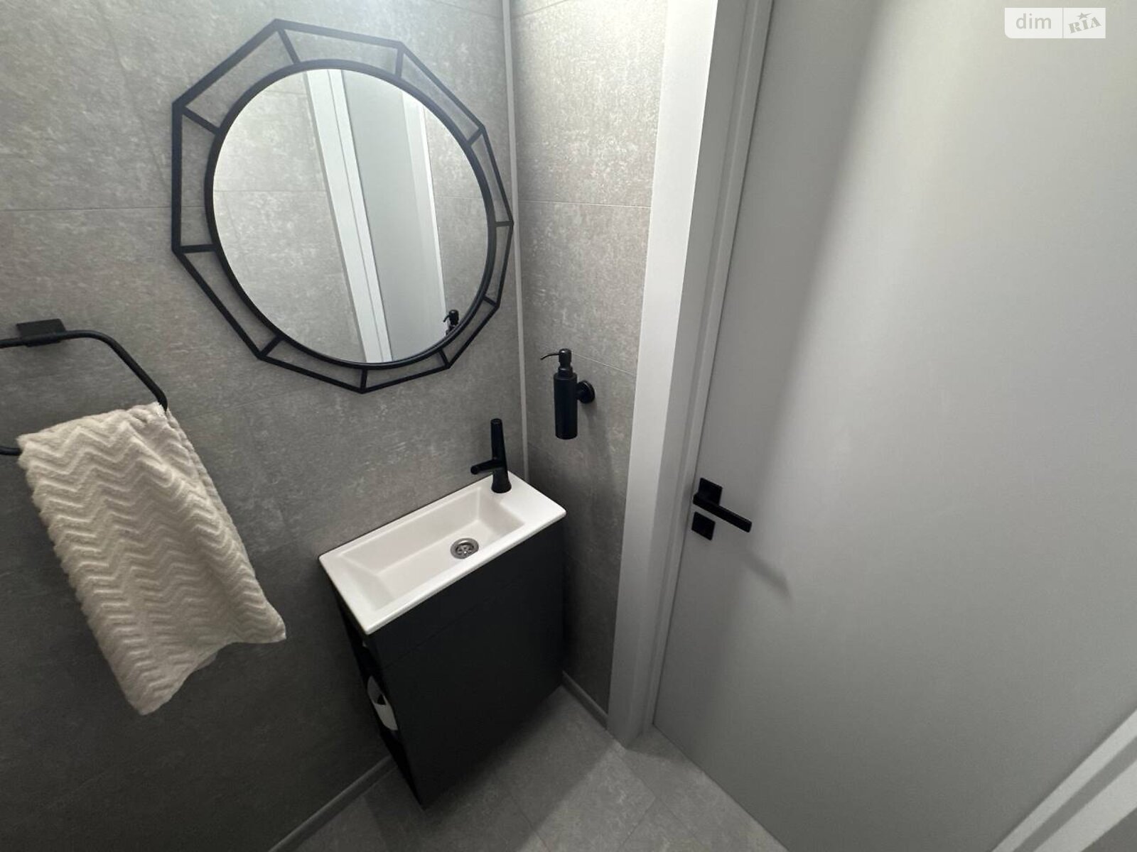 Обʼєкт нерухомості: 3 КІМ. КВАРТИРА, ПЛОЩА - 100 м², ЦІНА - 130 000 $
, пров. Затишний — HUBTRUST, Вінниця
