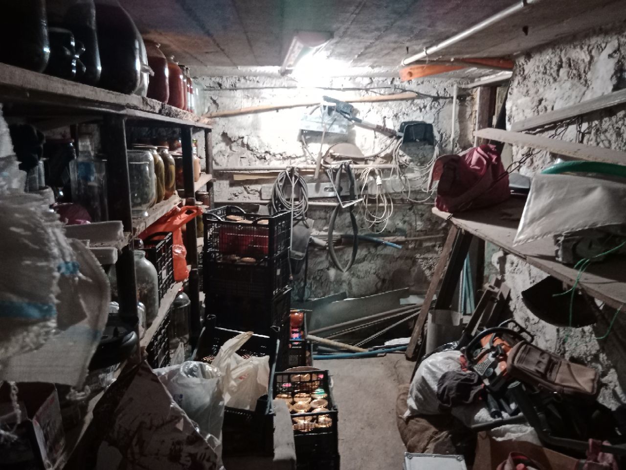 Обʼєкт нерухомості: 4 КІМ.  БУДИНОК ПЛОЩА – 186 м², ЦІНА – 148 000$, РАЙОН: Пирогово — HUBTRUST, Вінниця