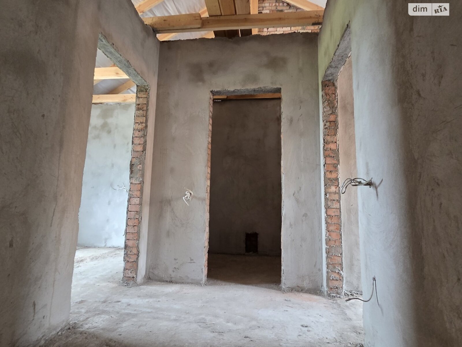 Обʼєкт нерухомості: 3 КІМ. ТАУНХАУС, ПЛОЩА - 90 м², ЦІНА - 59 000 $
, пров. Світлий — HUBTRUST, Вінниця