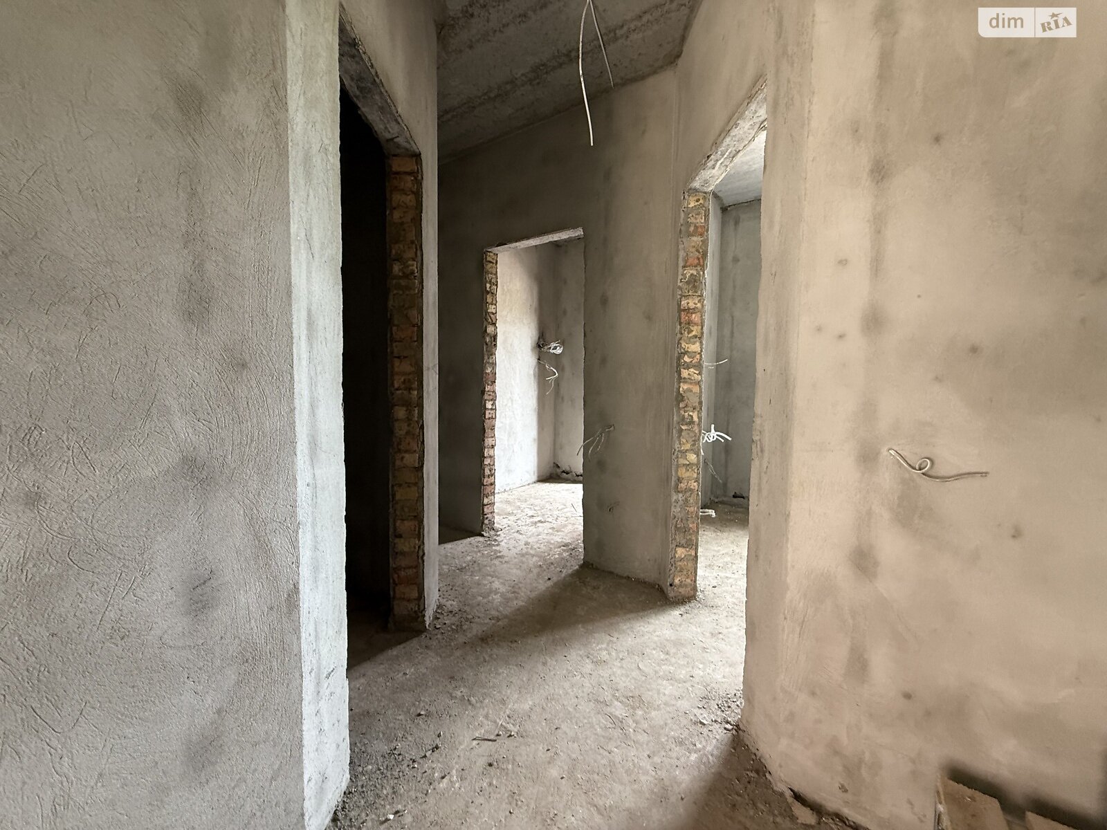 Обʼєкт нерухомості: 3 КІМ. ТАУНХАУС, ПЛОЩА - 90 м², ЦІНА - 59 000 $
, пров. Світлий — HUBTRUST, Вінниця