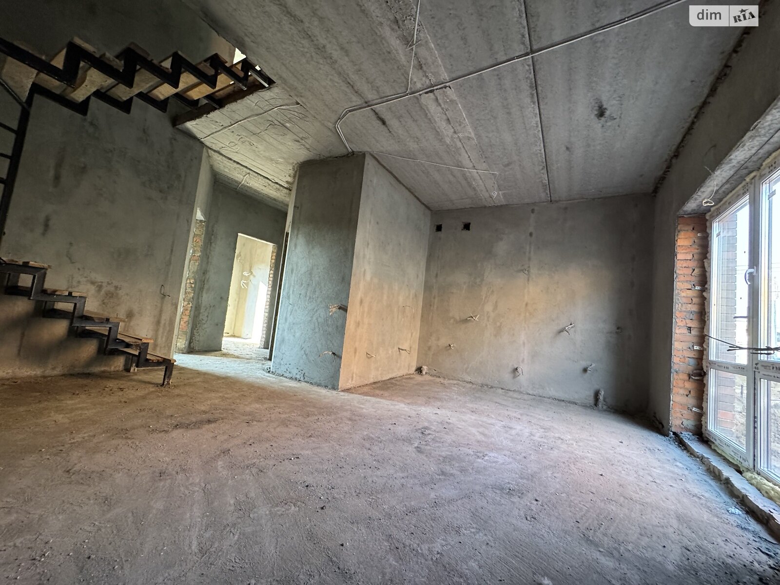 Обʼєкт нерухомості: 3 КІМ. ТАУНХАУС, ПЛОЩА - 90 м², ЦІНА - 58 999 $
, пров. Світлий — HUBTRUST, Вінниця