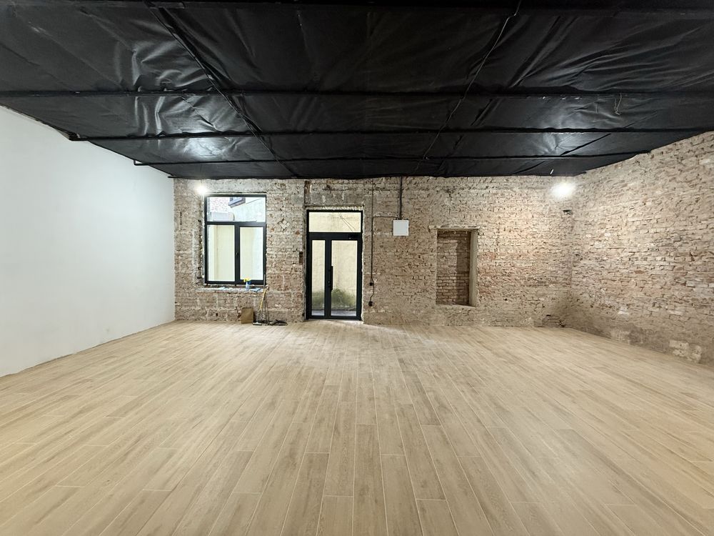 ПЛОЩА - 70 м², ЦІНА - 850 $
