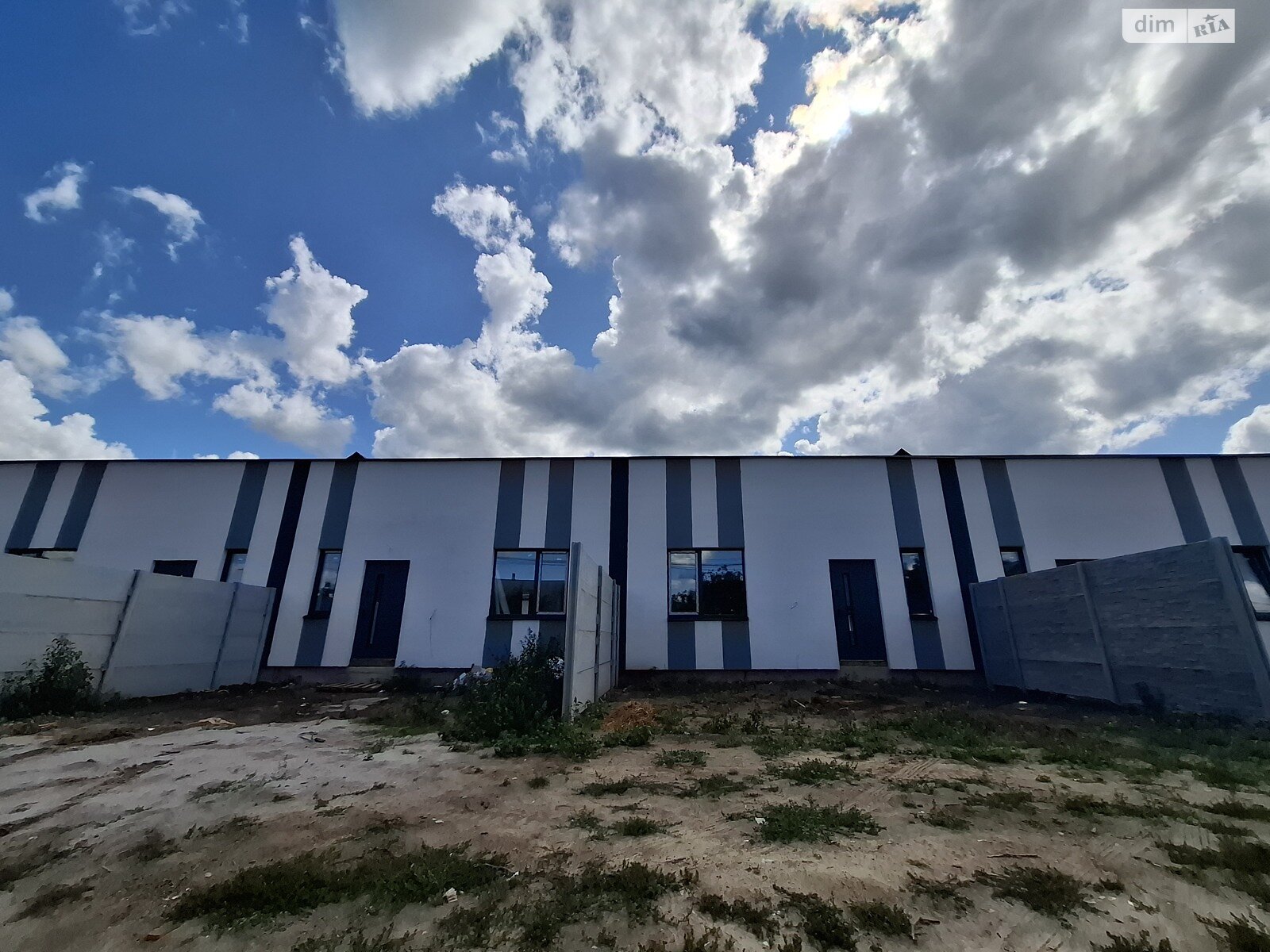 3 КІМ. ТАУНХАУС, ПЛОЩА - 80 м², ЦІНА - 61 000 $
