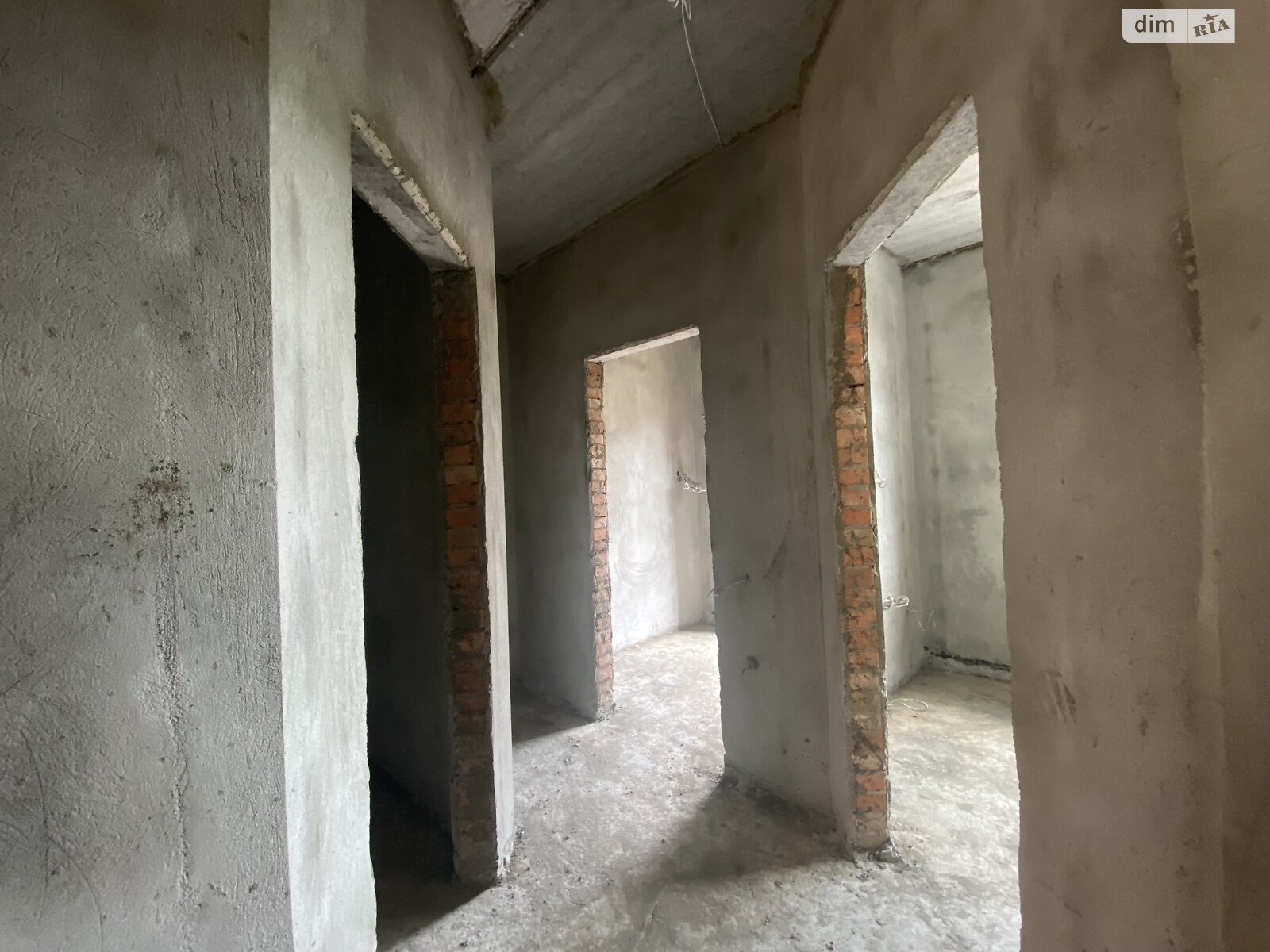 Обʼєкт нерухомості: 3 КІМ. ТАУНХАУС, ПЛОЩА - 90 м², ЦІНА - 59 000 $
, пров. Світлий — HUBTRUST, Вінниця