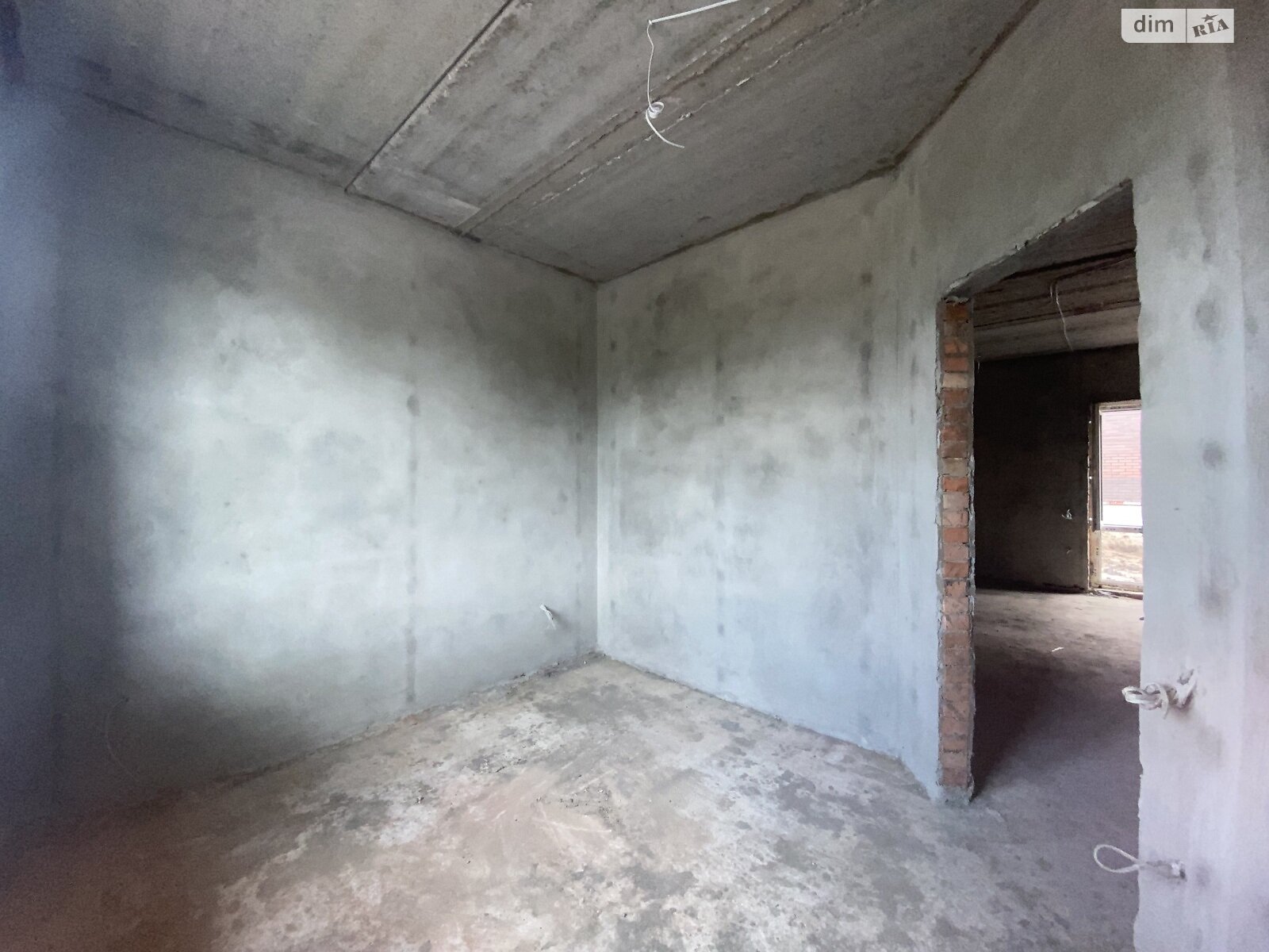 Обʼєкт нерухомості: 3 КІМ. ТАУНХАУС, ПЛОЩА - 90 м², ЦІНА - 59 000 $
, пров. Світлий — HUBTRUST, Вінниця