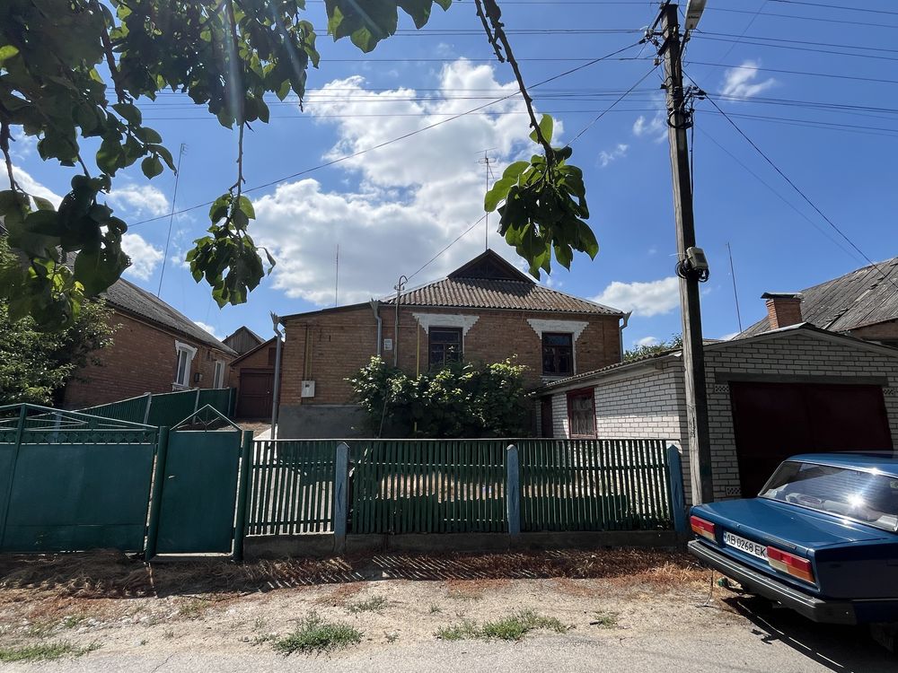 3 КІМ. БУДИНОК, ПЛОЩА - 70 м², ЦІНА - 45 000 $
