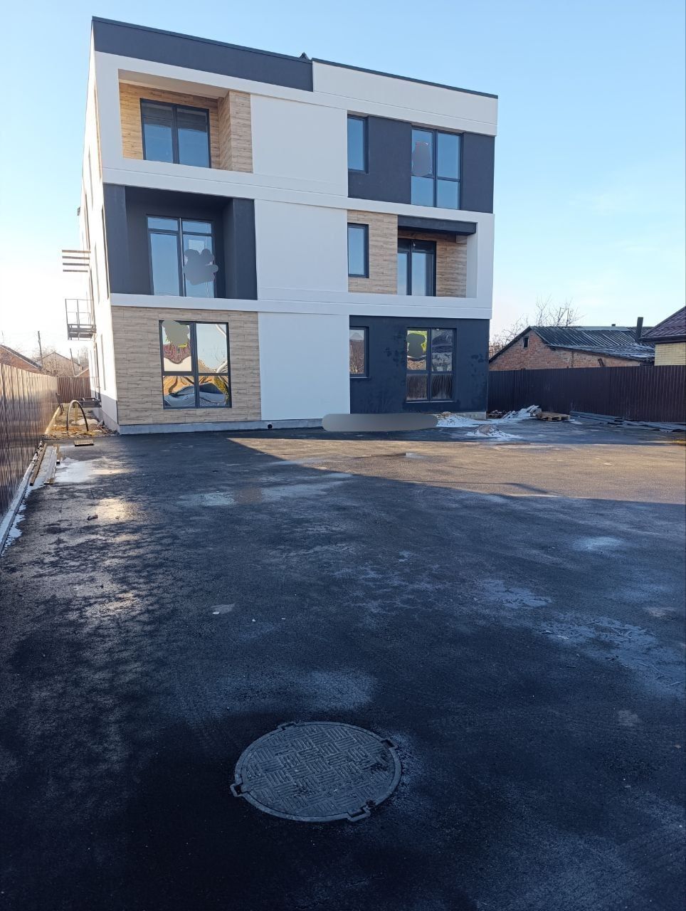 1 КІМ. КВАРТИРА, ПЛОЩА - 45 м², ЦІНА - 46 000 $
