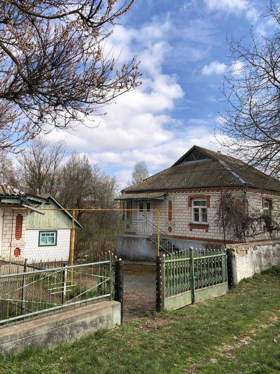 4 КІМ. БУДИНОК, ПЛОЩА - 169 м², ЦІНА - 8 500 $
