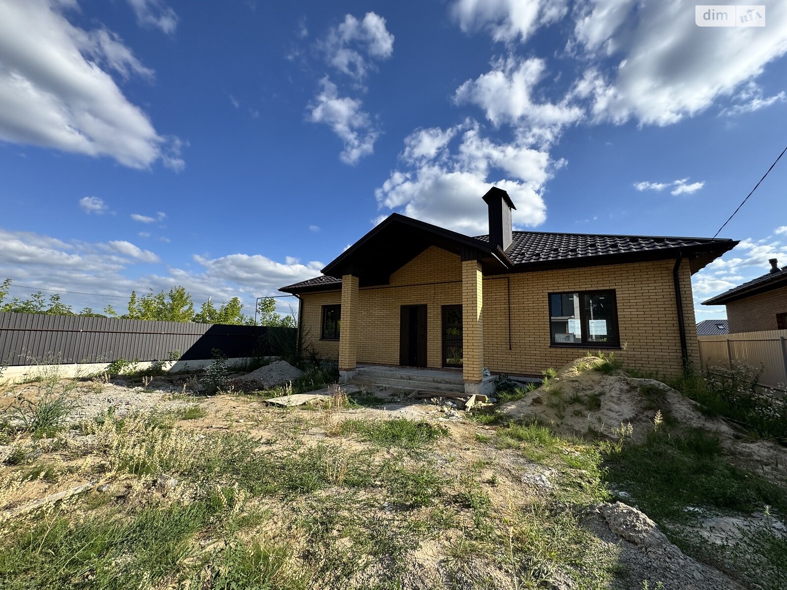 3 КІМ. БУДИНОК, ПЛОЩА - 105 м², ЦІНА - 93 000 $
