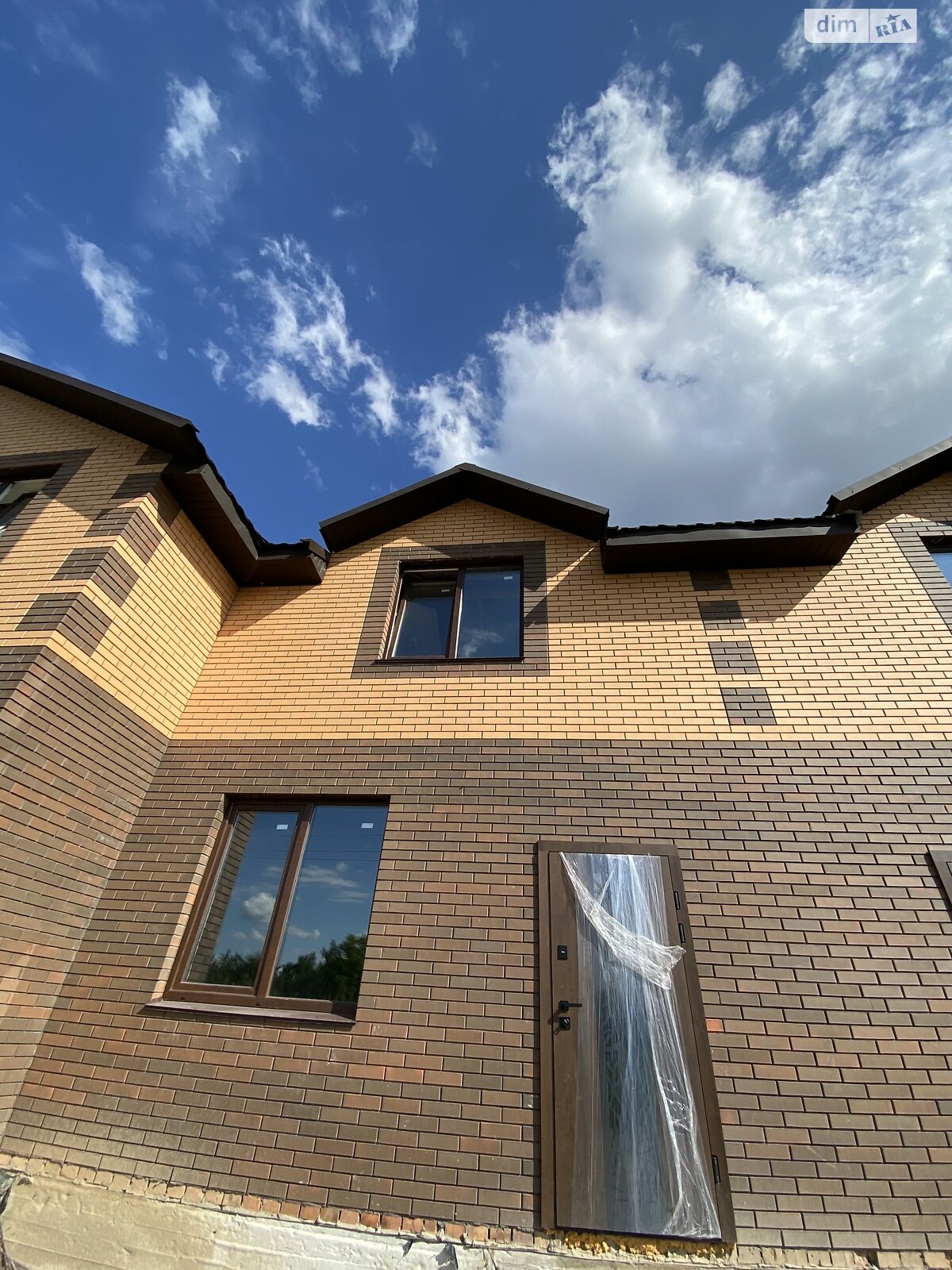 Обʼєкт нерухомості: 3 КІМ. ТАУНХАУС, ПЛОЩА - 92 м², ЦІНА - 59 000 $
, пров. Прополісний — HUBTRUST, Вінниця