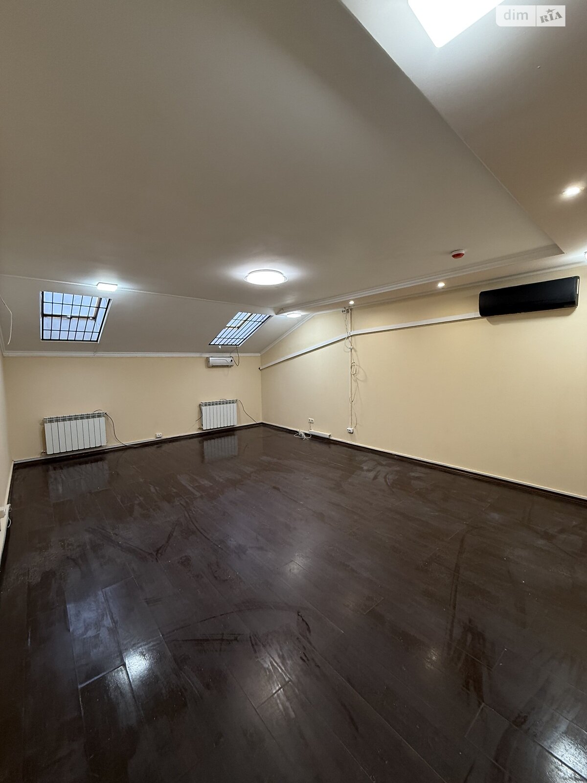 Обʼєкт нерухомості: ПЛОЩА - 50 м², ЦІНА - 7 500 $
, вул. Академіка Янгеля — HUBTRUST, Вінниця