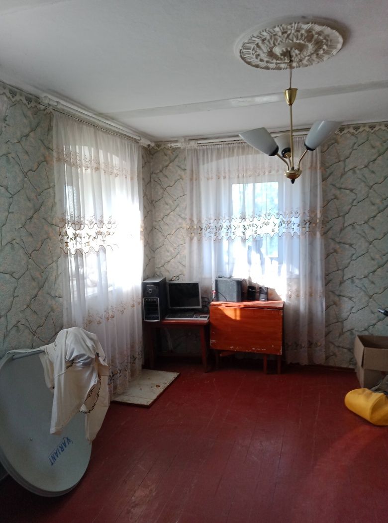 3 КІМ. БУДИНОК, ПЛОЩА - 70 м², ЦІНА - 3 300 $
