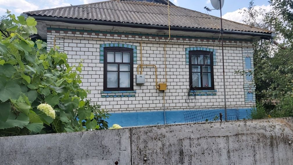 4 КІМ. БУДИНОК, ПЛОЩА - 90 м², ЦІНА - 9 950 $
