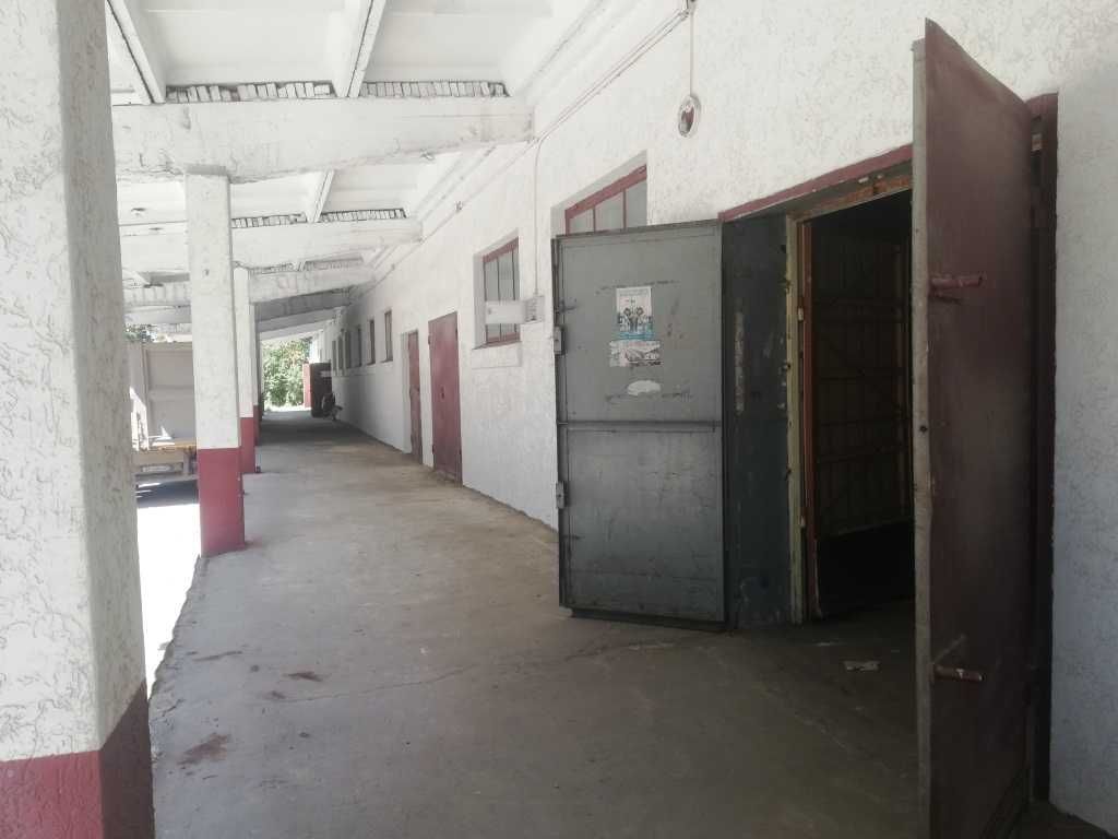 ПЛОЩА - 650 м², ЦІНА - 1 711 $
