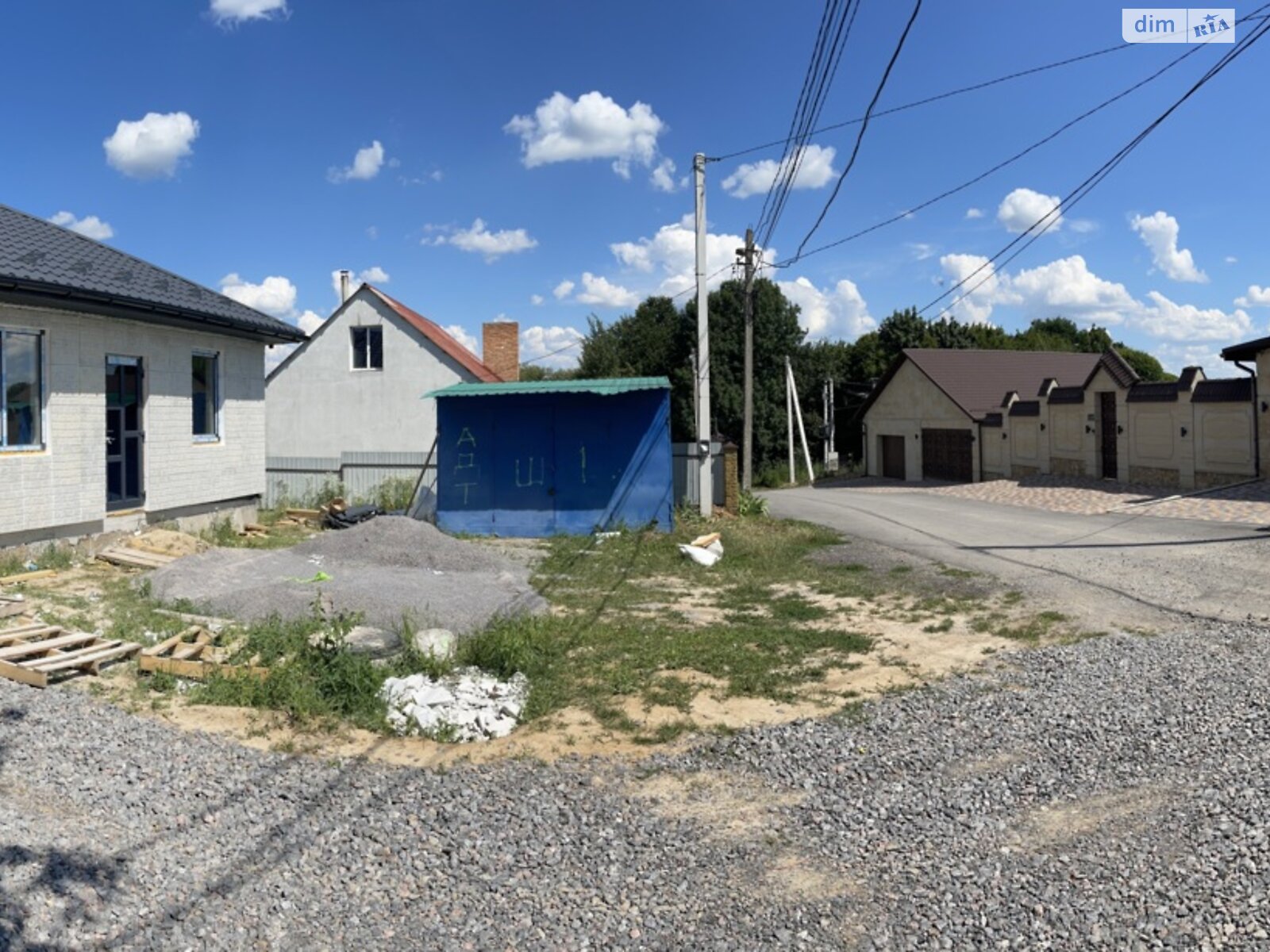 3 КІМ. БУДИНОК, ПЛОЩА - 75 м², ЦІНА - 55 000 $
