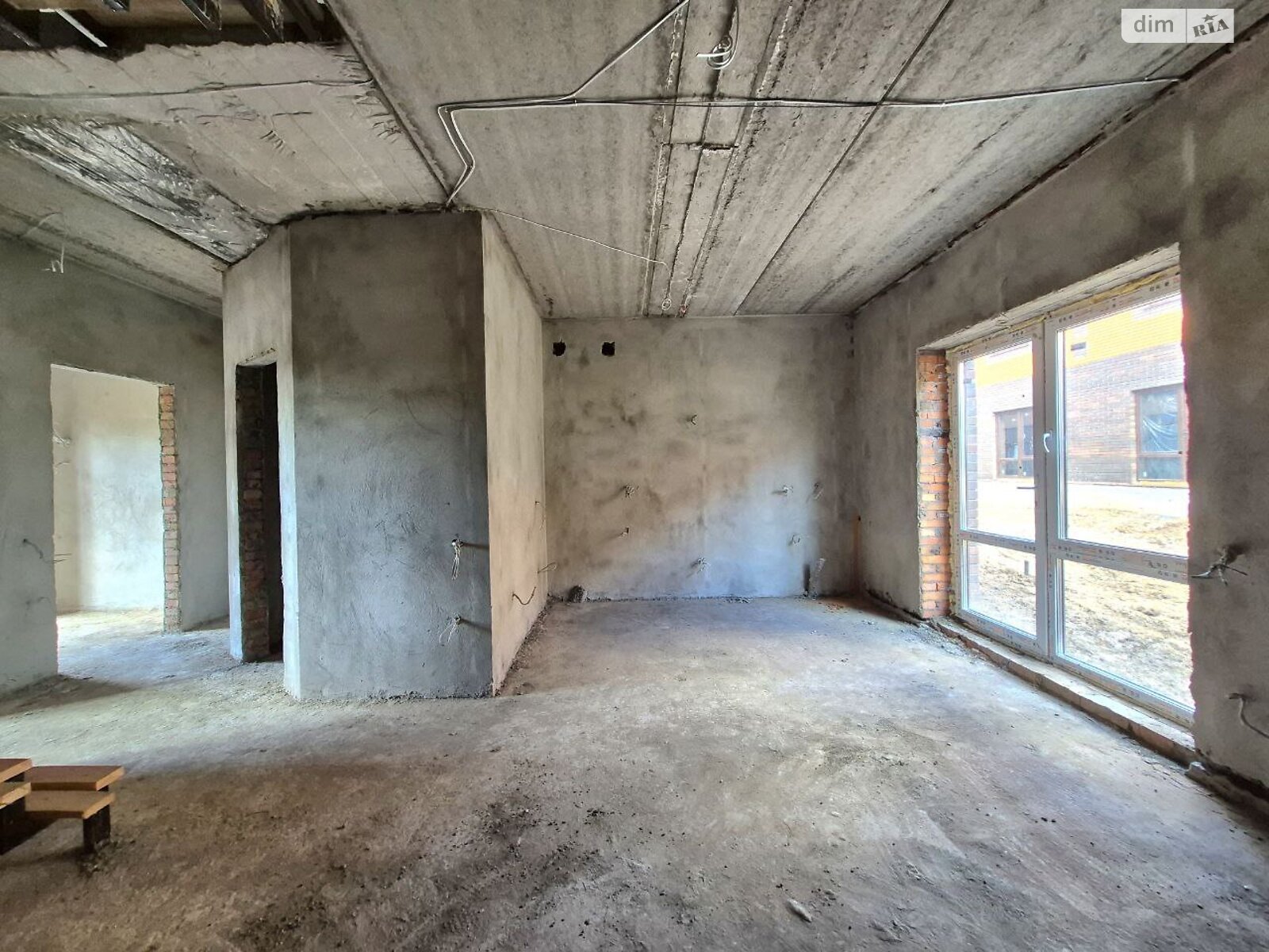 3 КІМ. ТАУНХАУС, ПЛОЩА - 90 м², ЦІНА - 59 000 $
